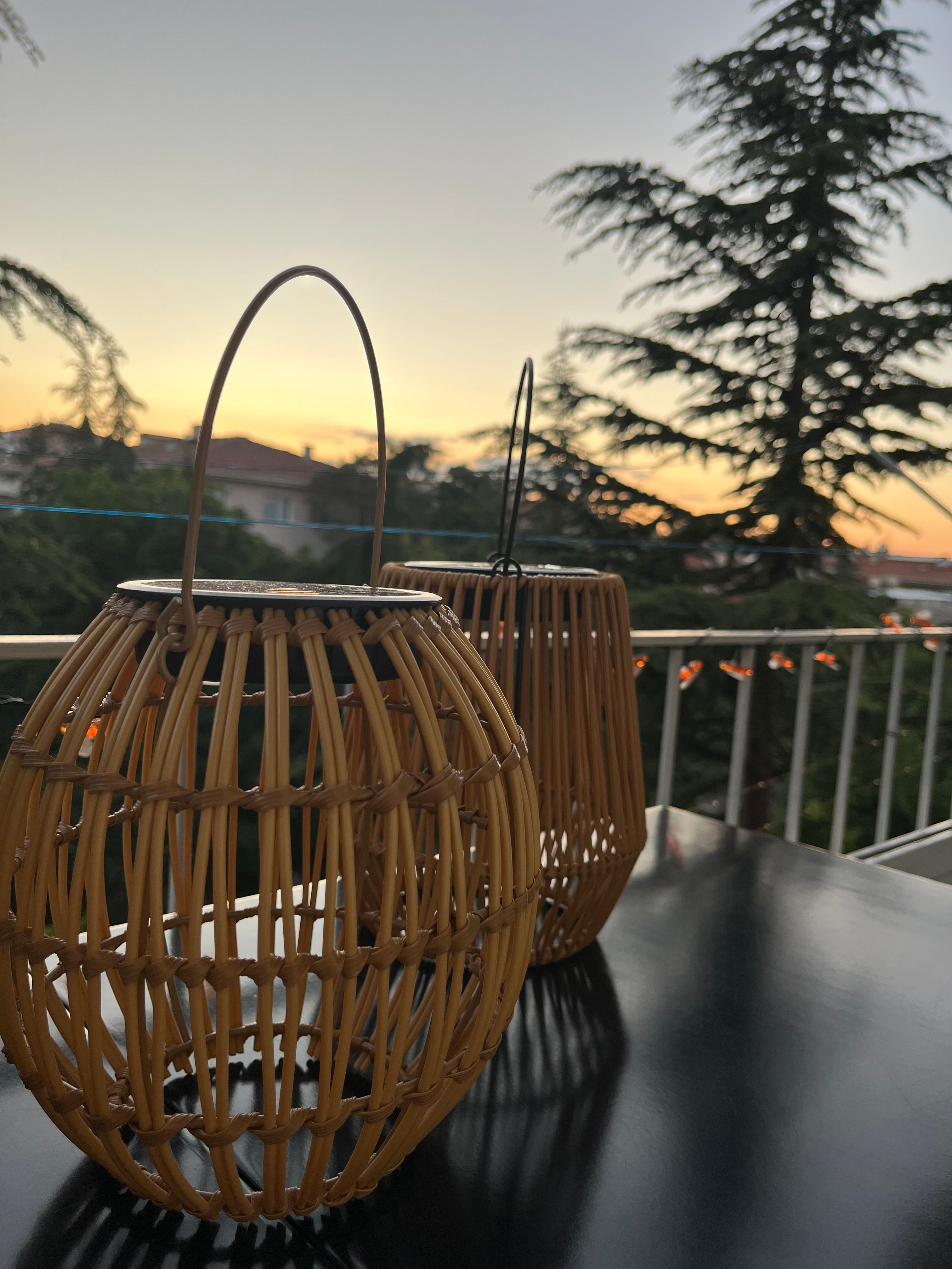 10Watt Rattan Güneş Enerjili Solar Dekoratif Bahçe Armatürü