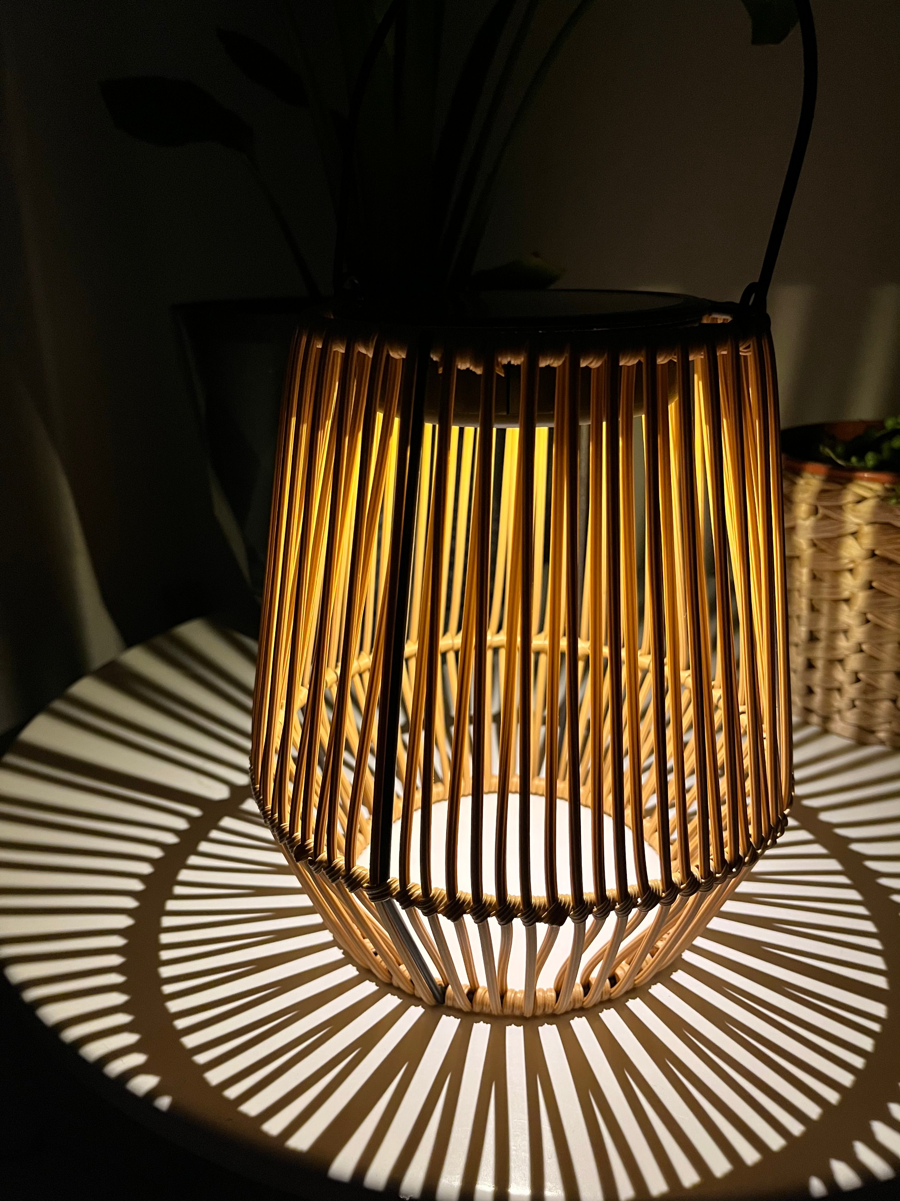 10Watt Rattan Güneş Enerjili Solar Dekoratif Bahçe Armatürü