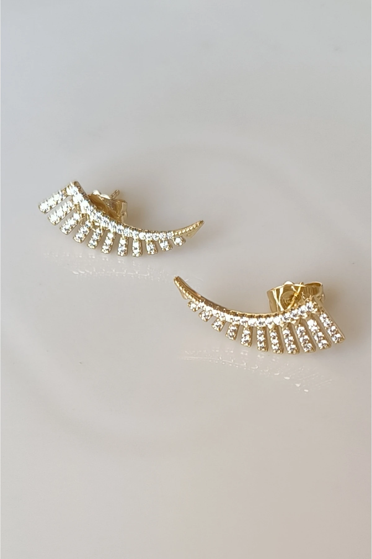 Altın Kaplama Modern Küpe Kararmaz 14K Rengindedir 2.5cm