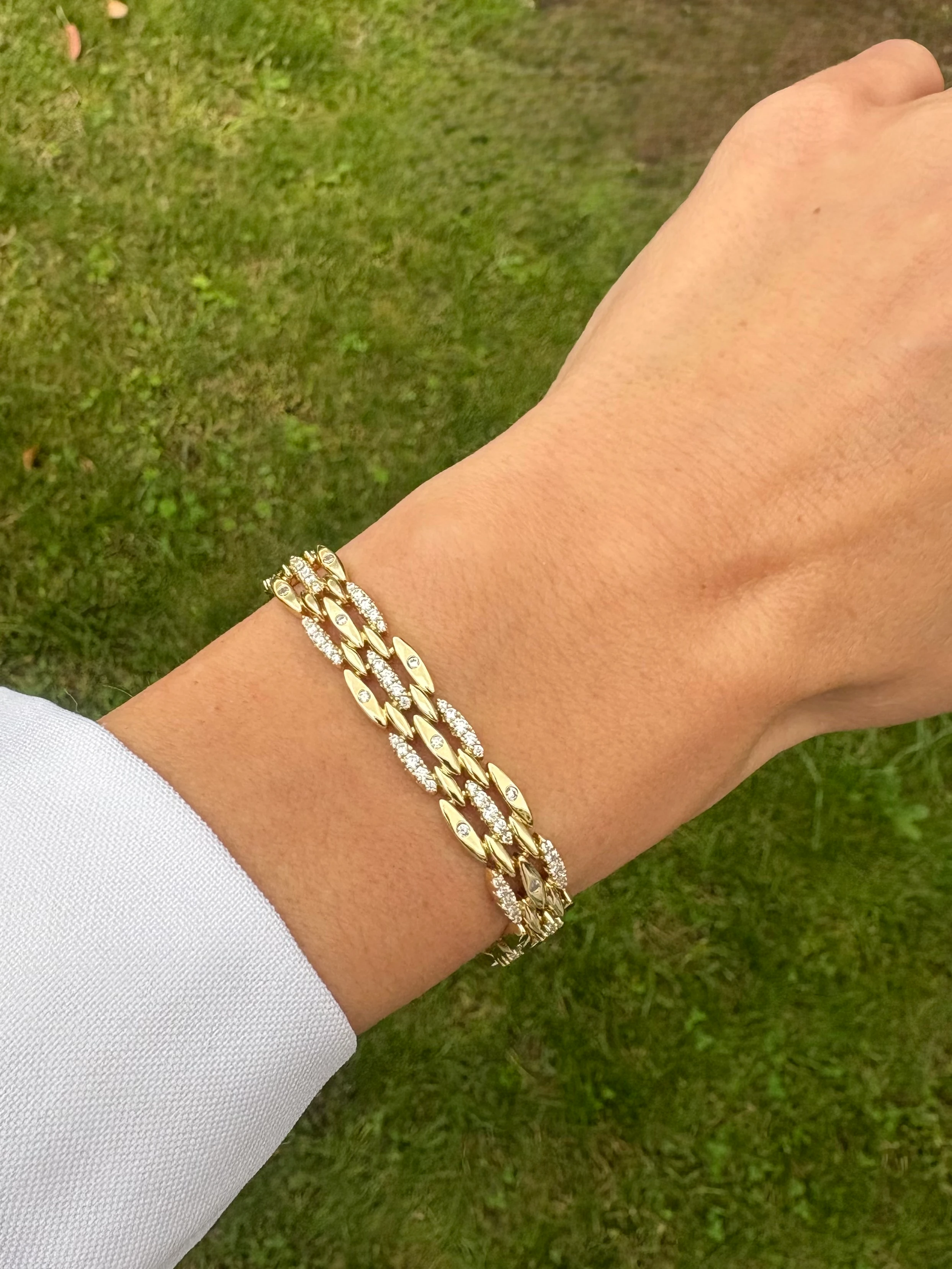 Modern Köstek Taş Detaylı Bileklik