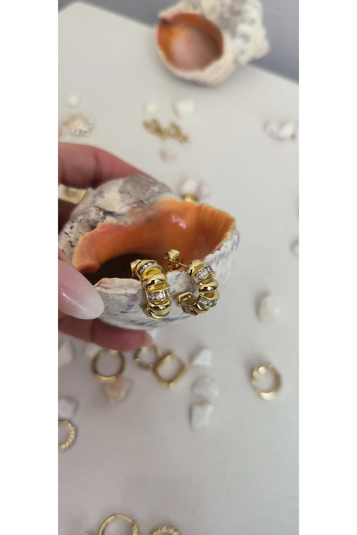 Altın Kaplama Vip Tasarım Küpe