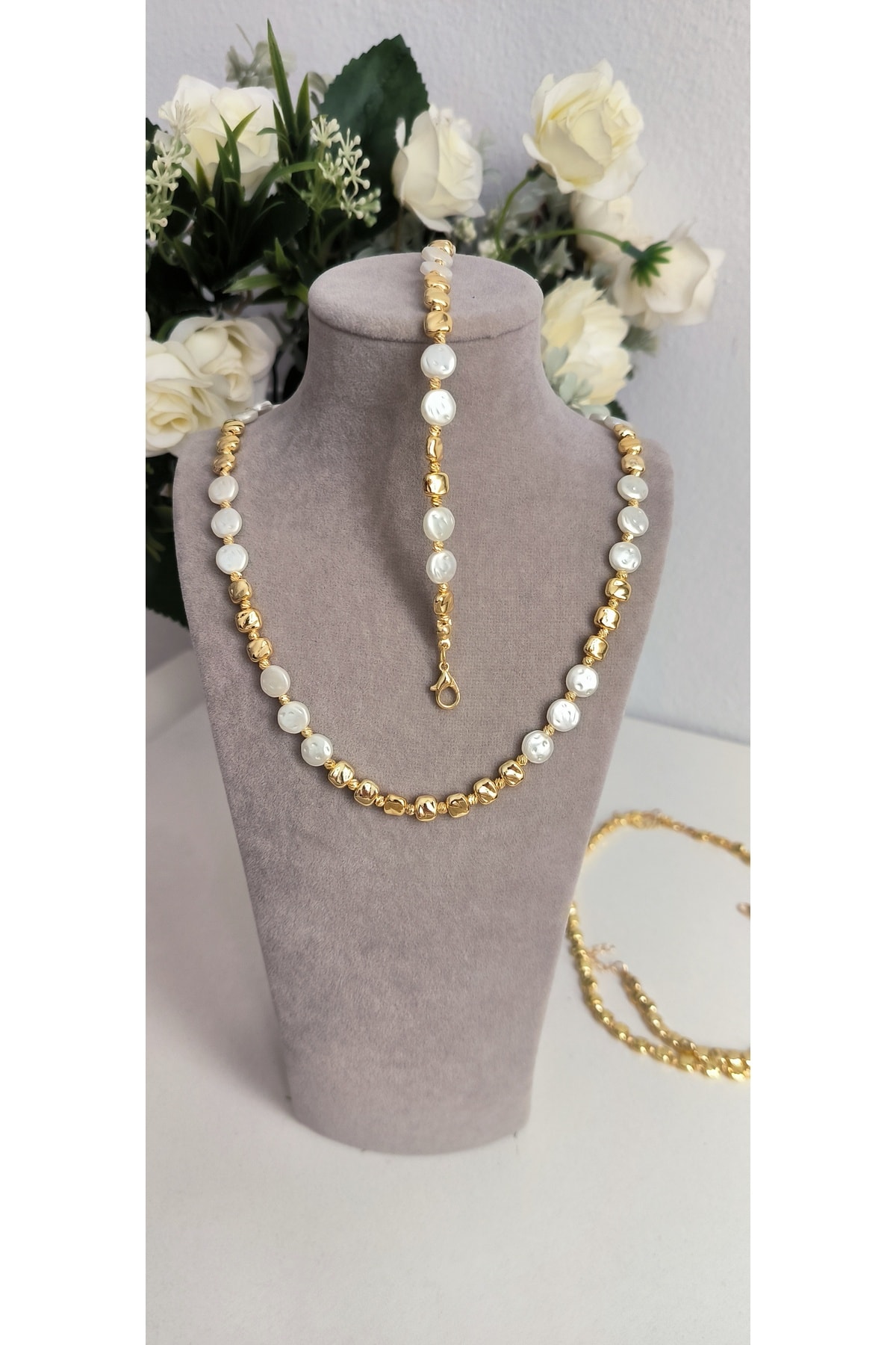 Altın Kaplama 3 Sıralı İnci Dorika Set Kararmaz Kolye (44 +5cm) Bileklik (18 +4cm)