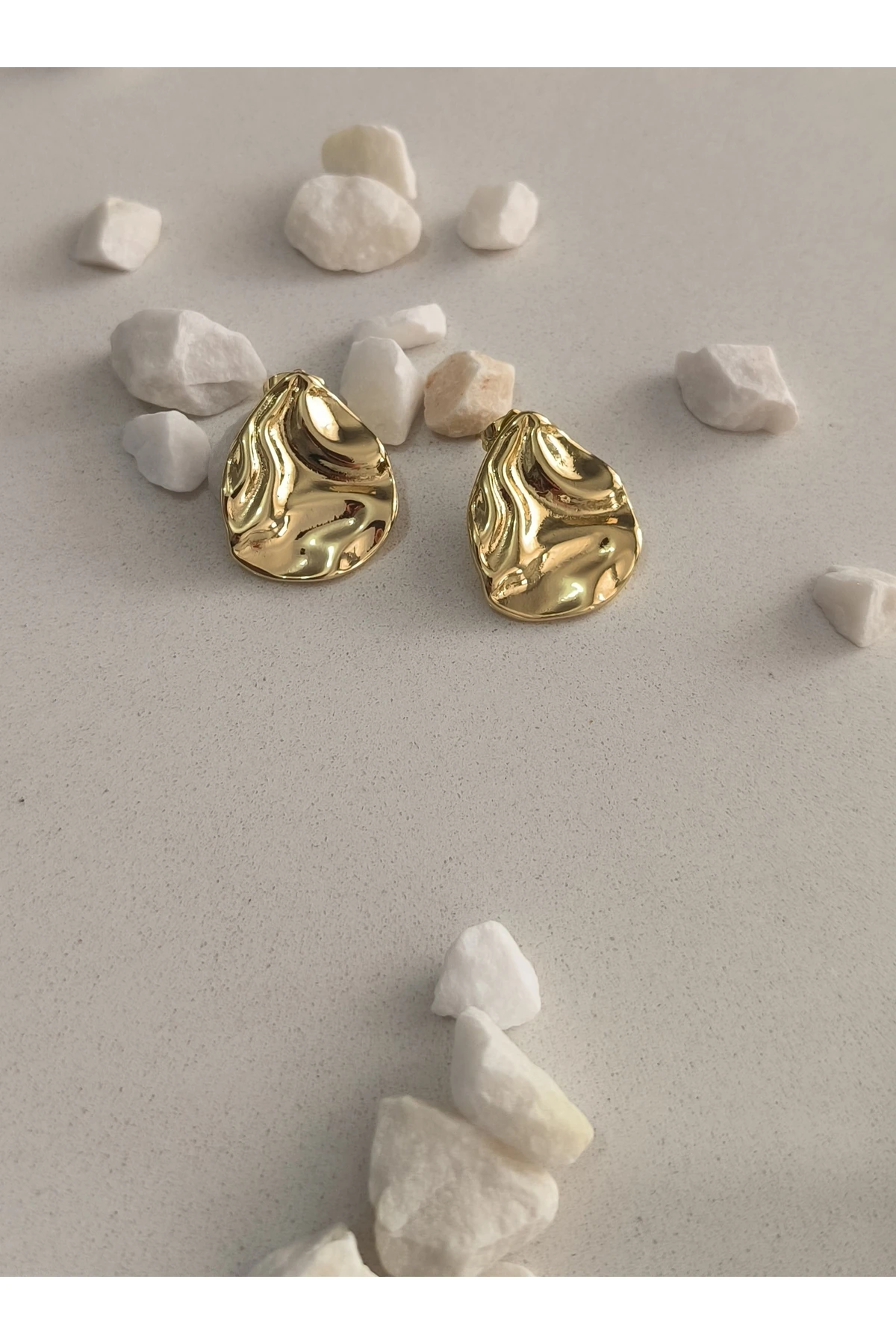 Vip Asimetrik Dalgalı Küpe Kararmaz