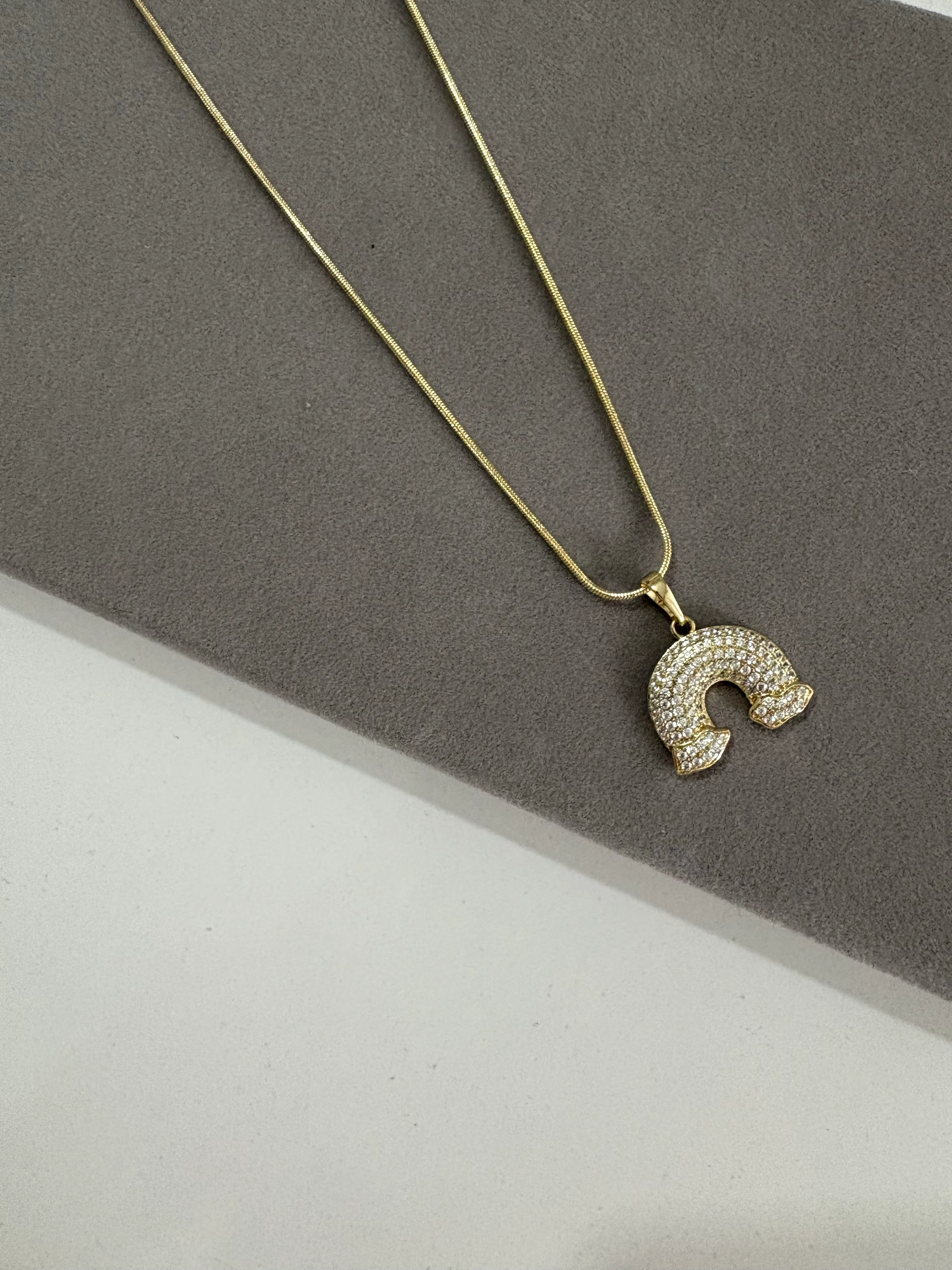 14K Renginde Şans Nalı Kolye