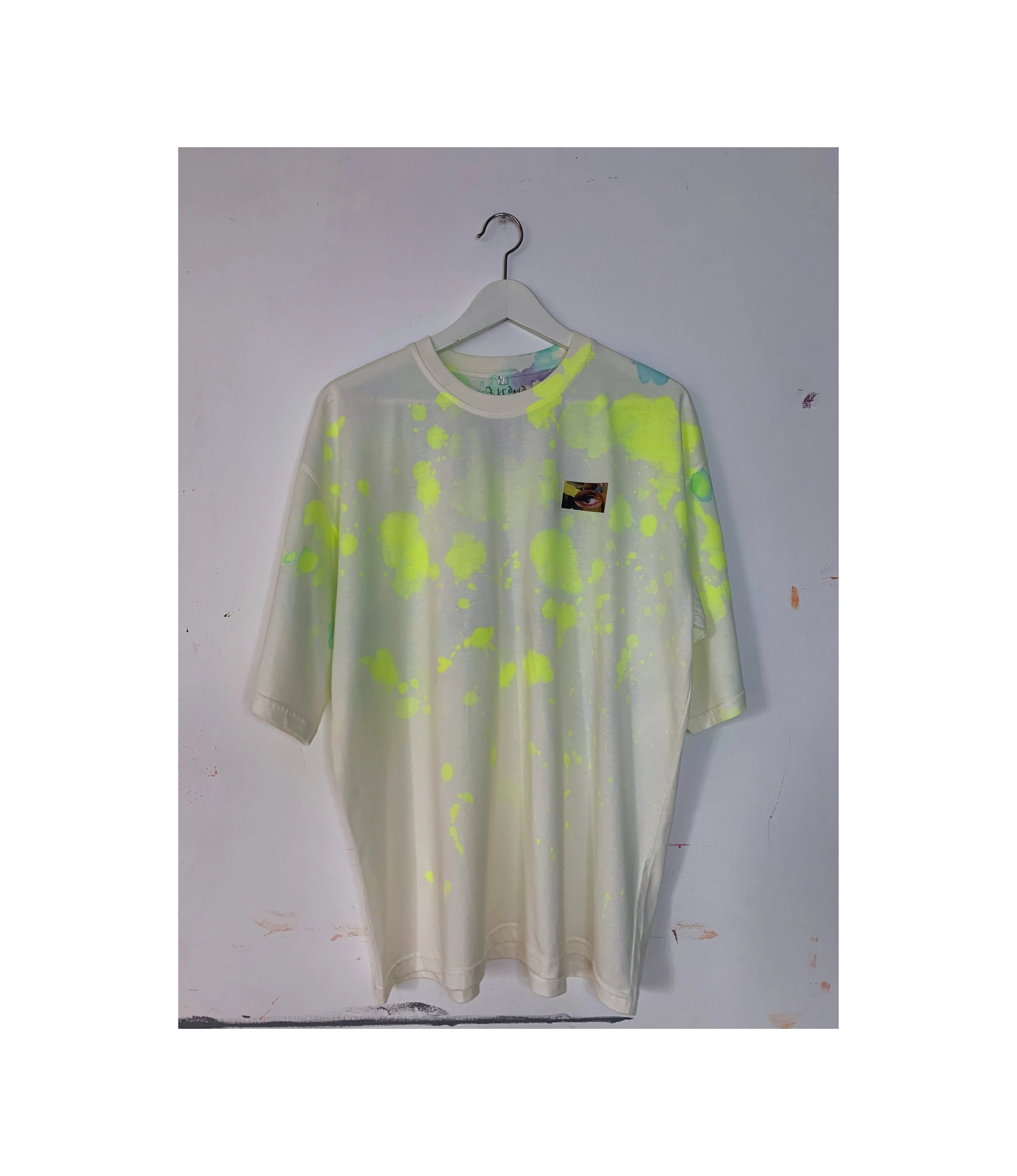 Square and the neon Tshirt