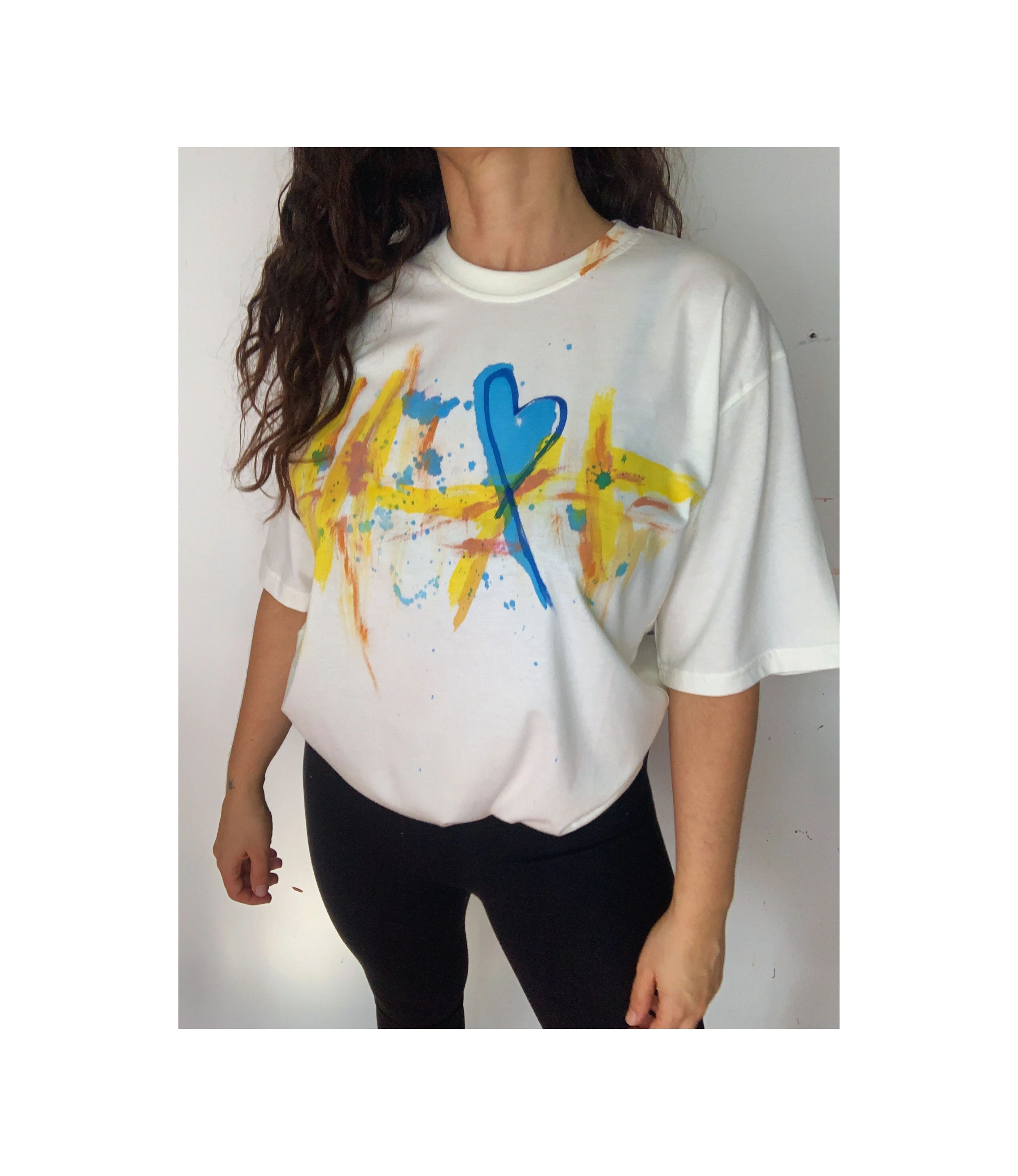 blue heart on my heart // tshirt