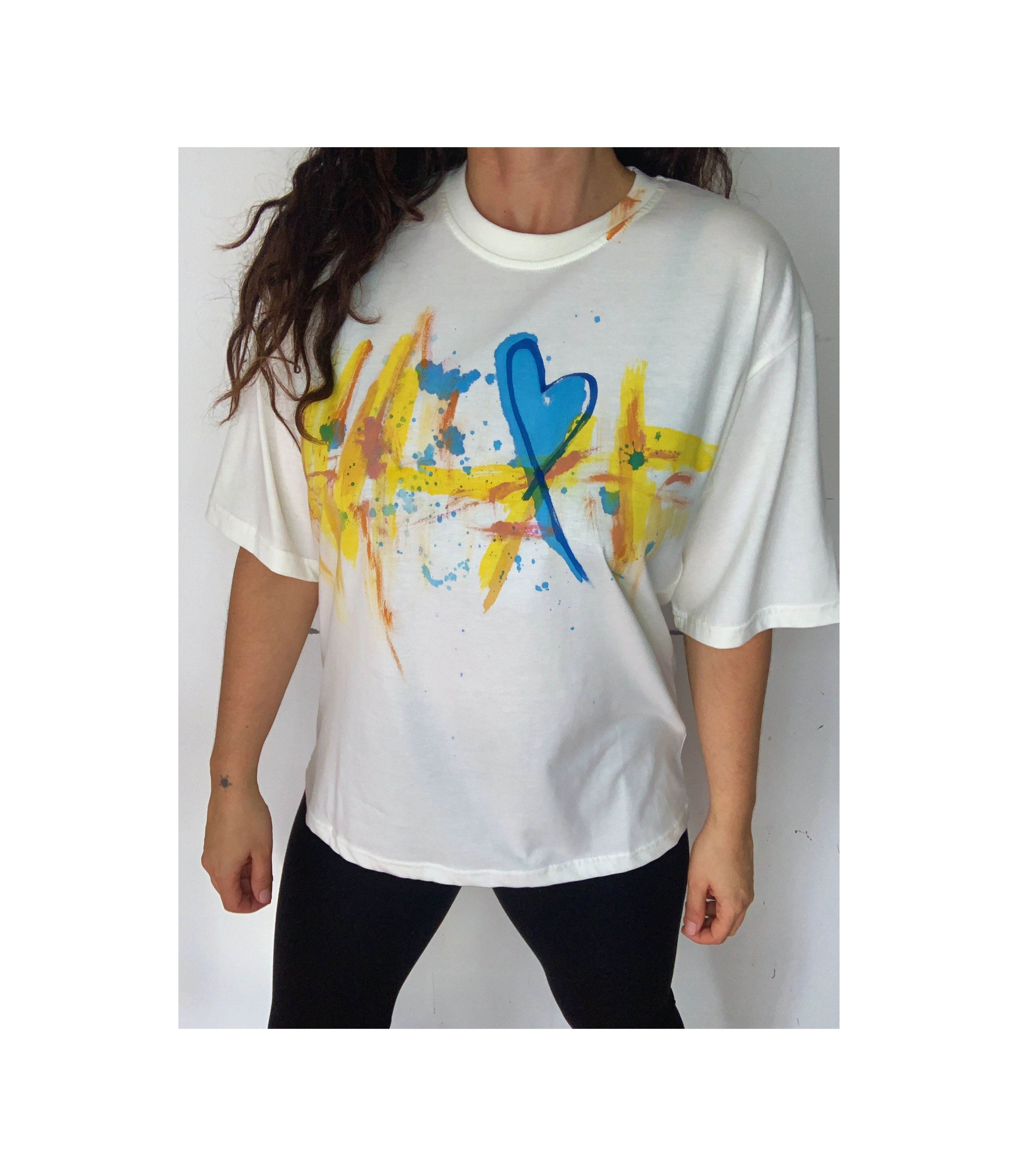 blue heart on my heart // tshirt