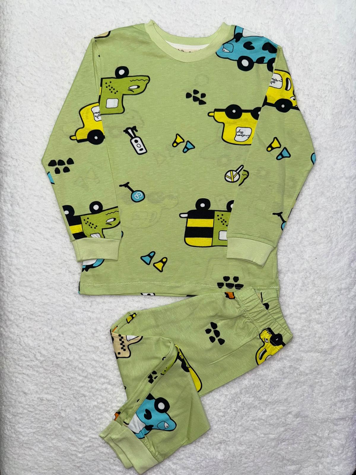 YEŞİL ARABALI PİJAMA TAKIMI