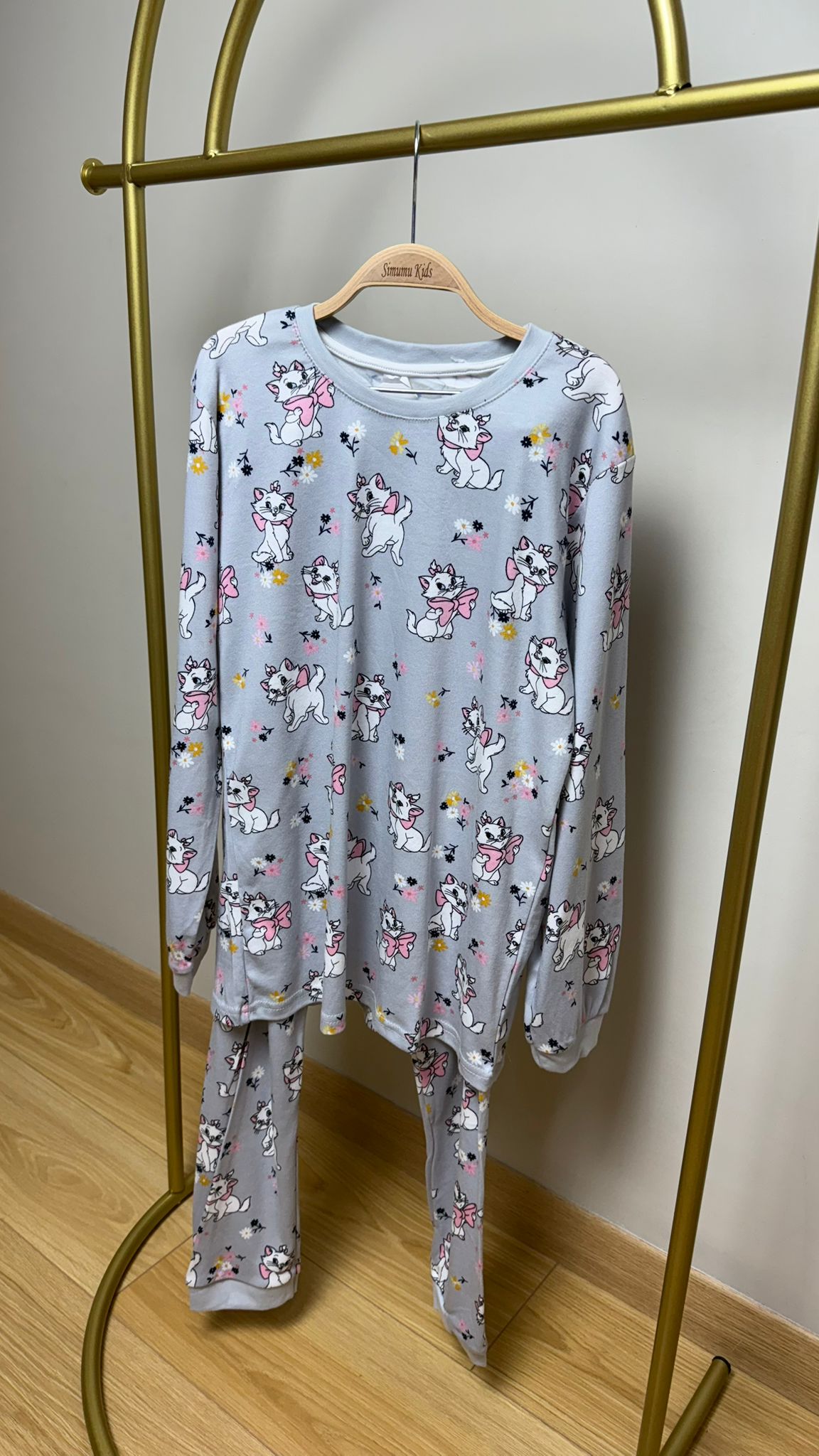 GRİ KEDİLİ PİJAMA TAKIMI