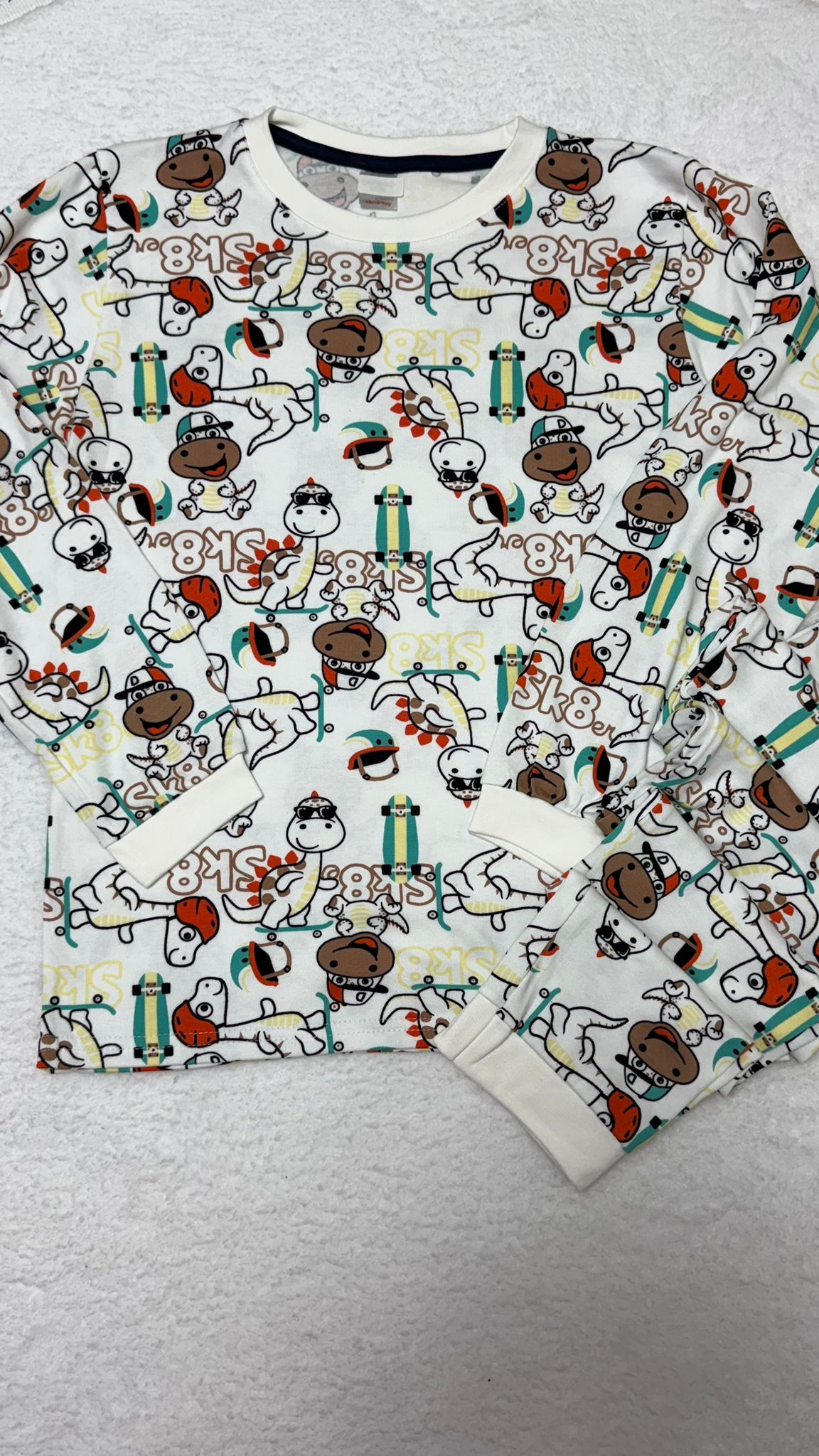 BEYAZ DİNOZORLU PİJAMA TAKIMI