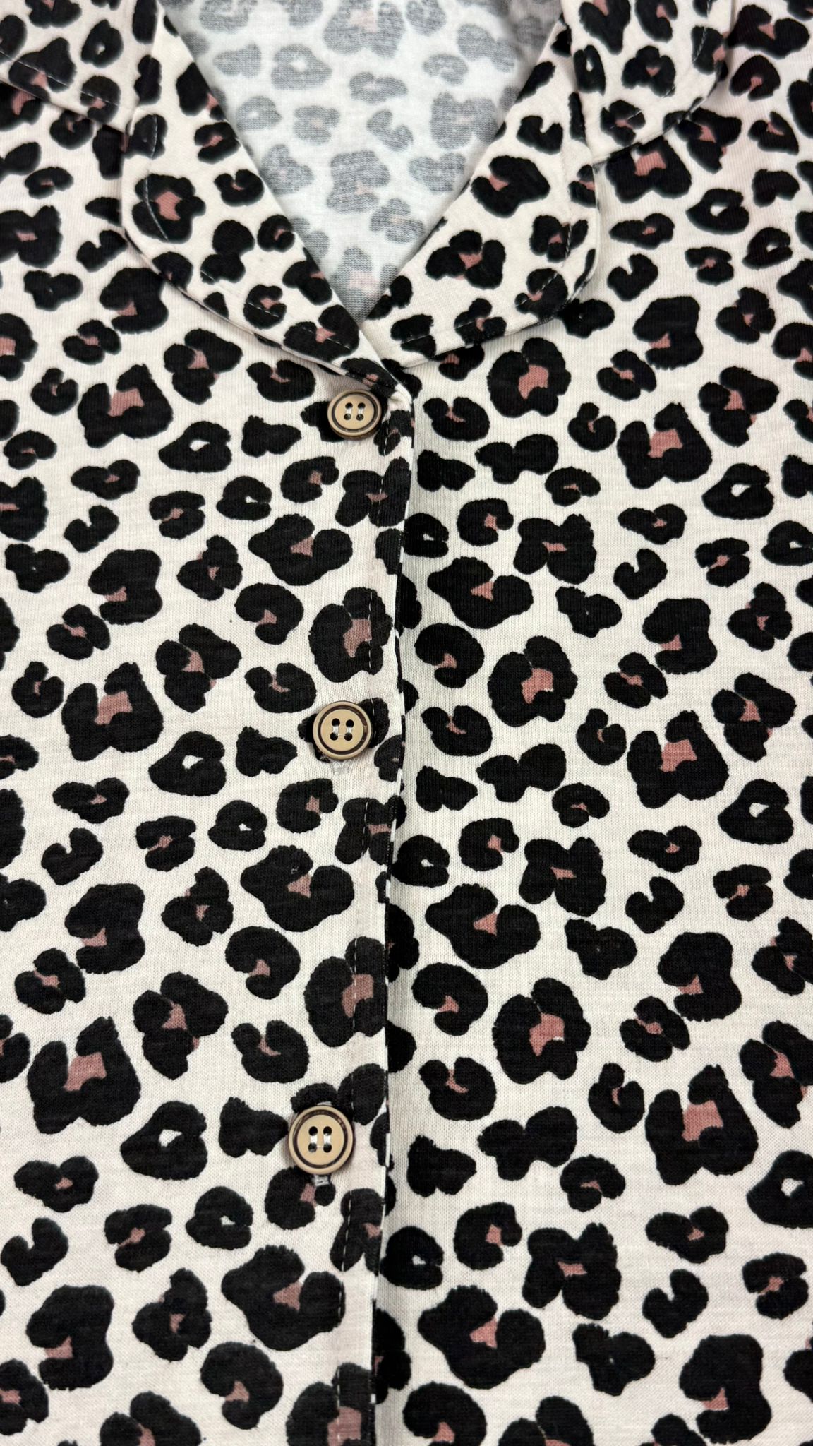 YAKALI LEOPAR PİJAMA TAKIMI