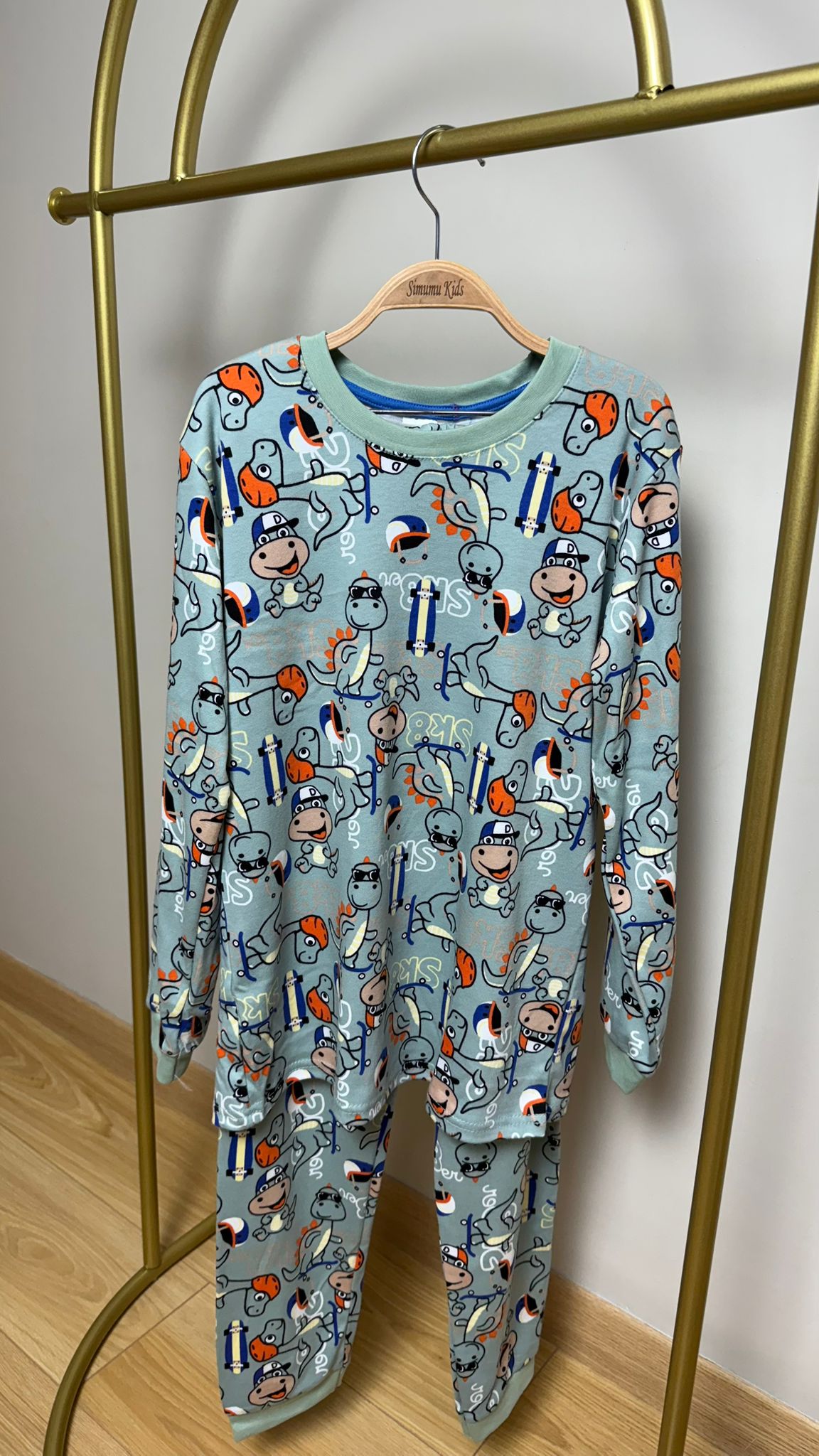 YEŞİL DİNAZORLU PİJAMA TAKIMI