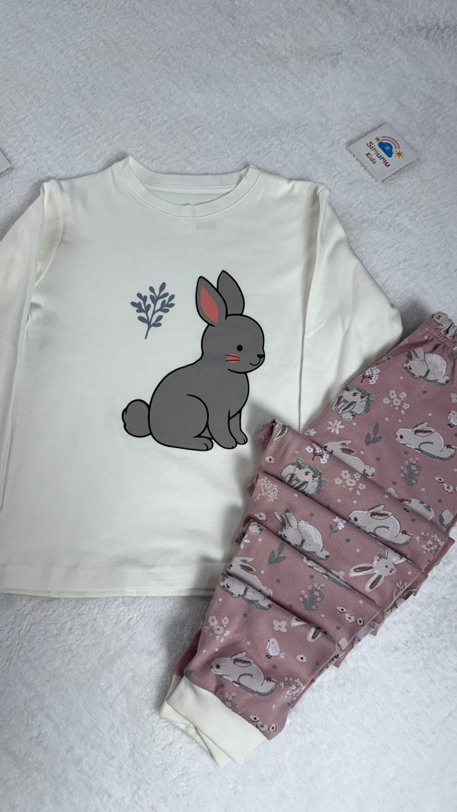 PEMBE TAVŞAN PİJAMA TAKIMI
