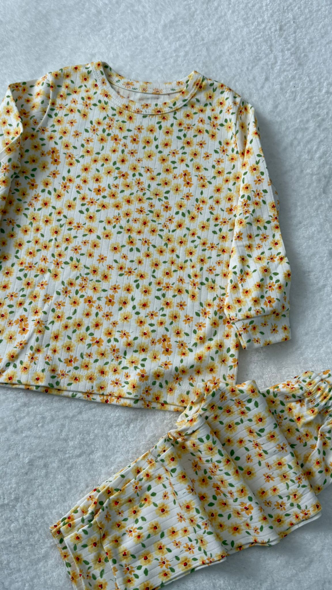 SARI ÇİÇEKLİ PİJAMA TAKIMI