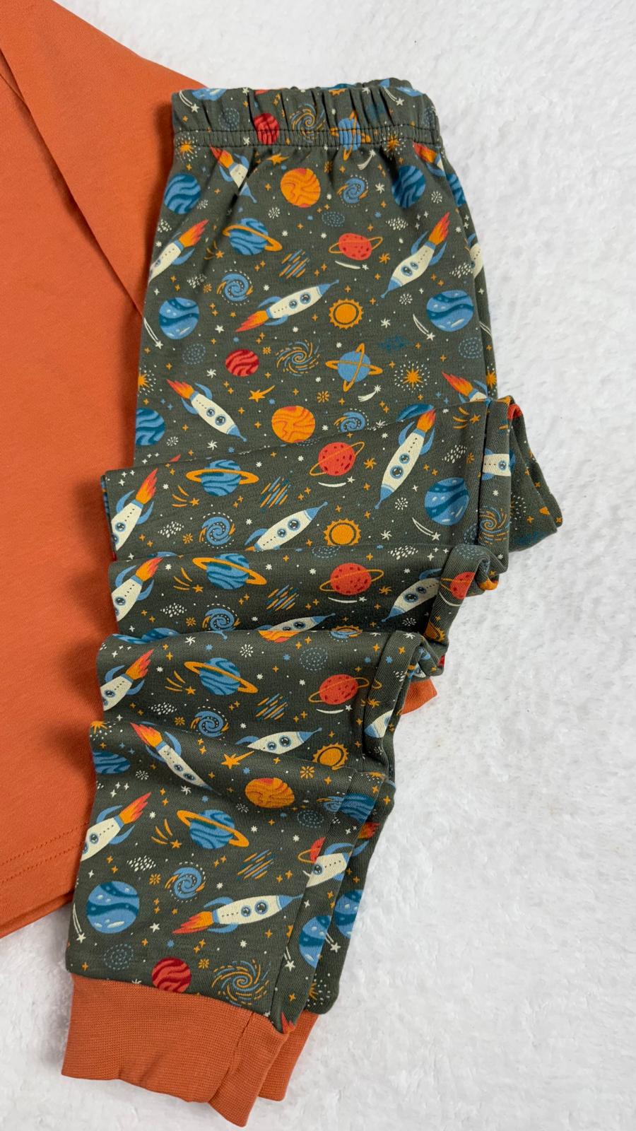 TURUNCU UZAY MEKİKLİ PİJAMA TAKIMI