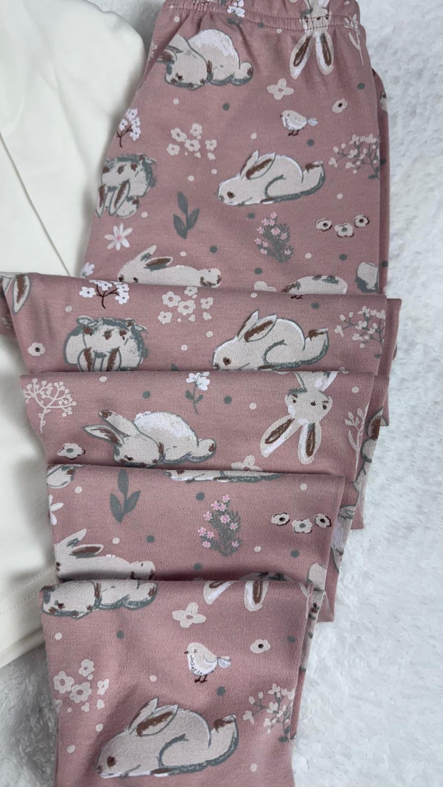 PEMBE TAVŞAN PİJAMA TAKIMI