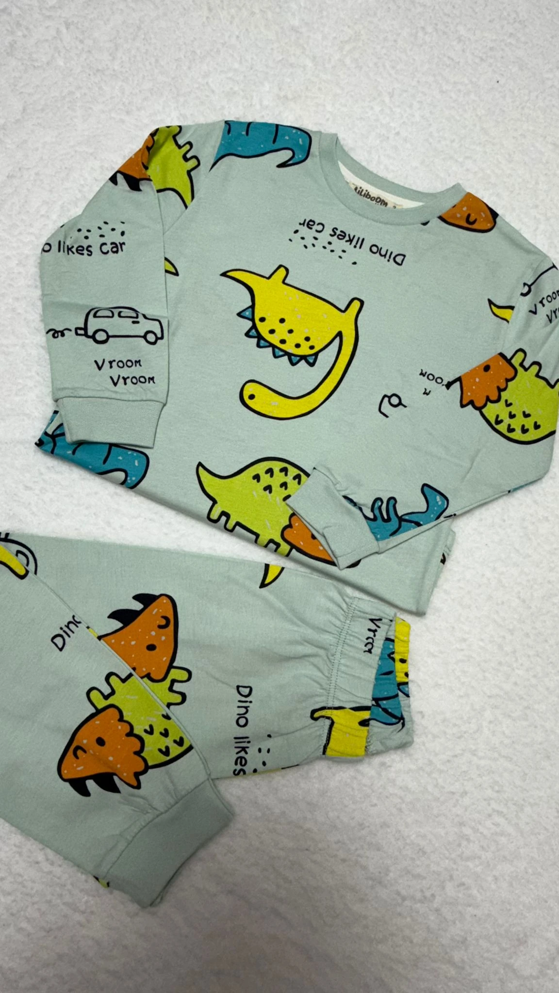 YEŞİL DİNOZOR PİJAMA TAKIMI