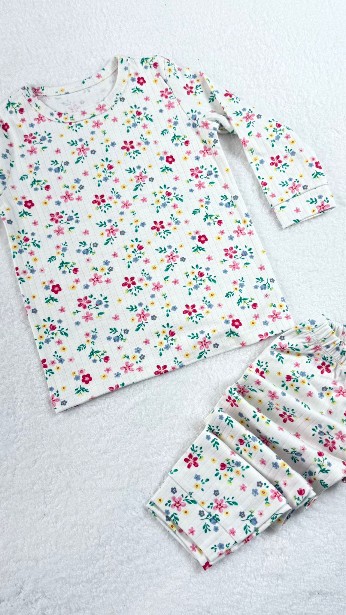 PEMBE ÇİÇEKLİ PİJAMA