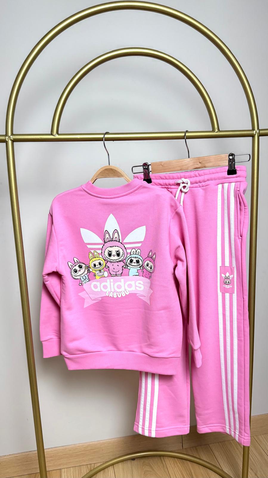 ADİDAS PEMBE LABUBU SERİSİ