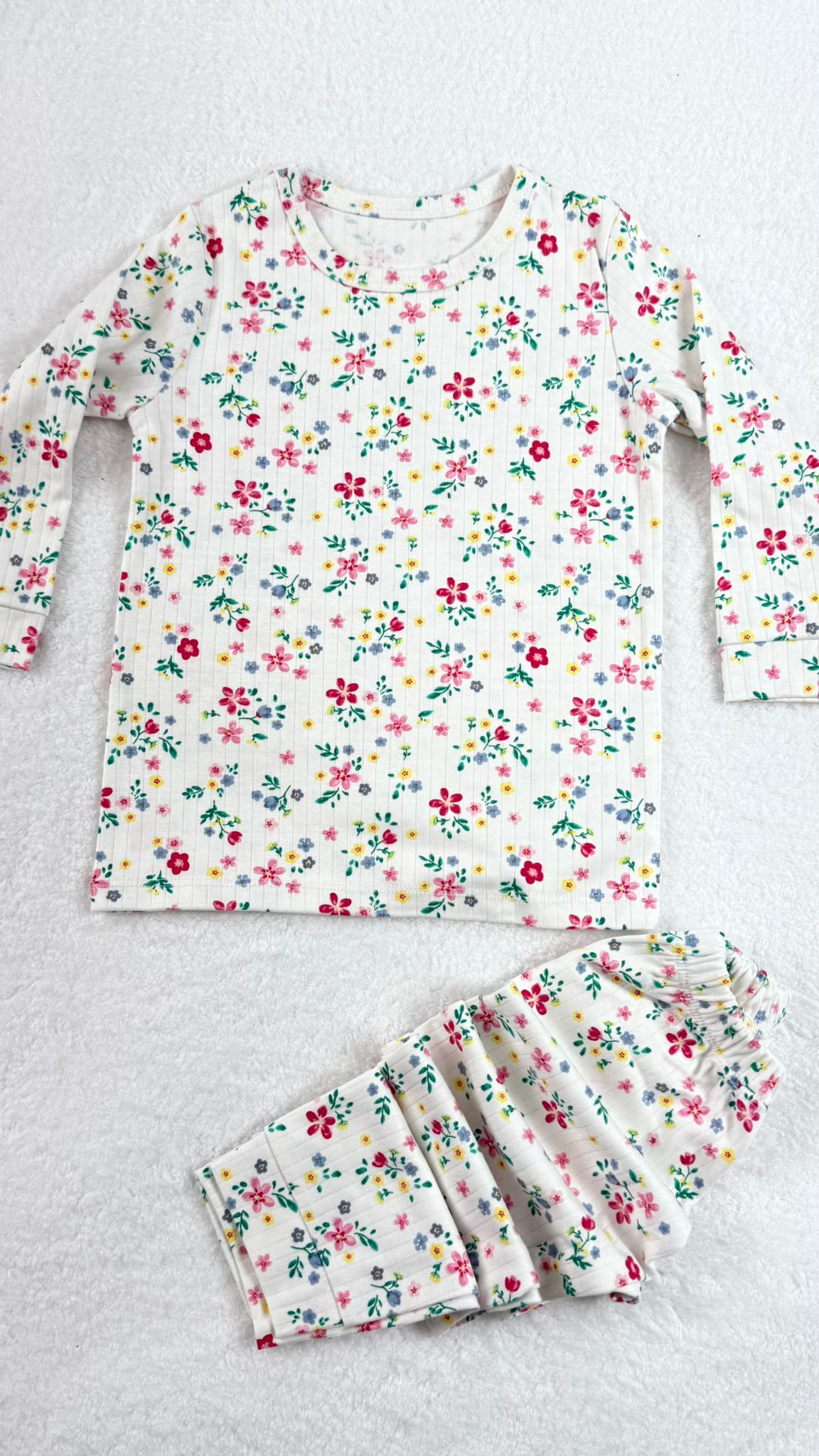 PEMBE ÇİÇEKLİ PİJAMA