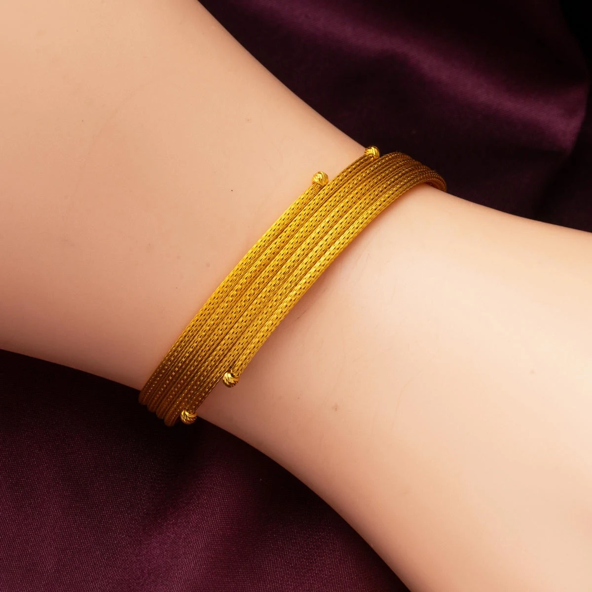 925 Ayar Gümüş Üzeri 22 Ayar Altın Kaplama Altı Sıralı Hasır Bileklik