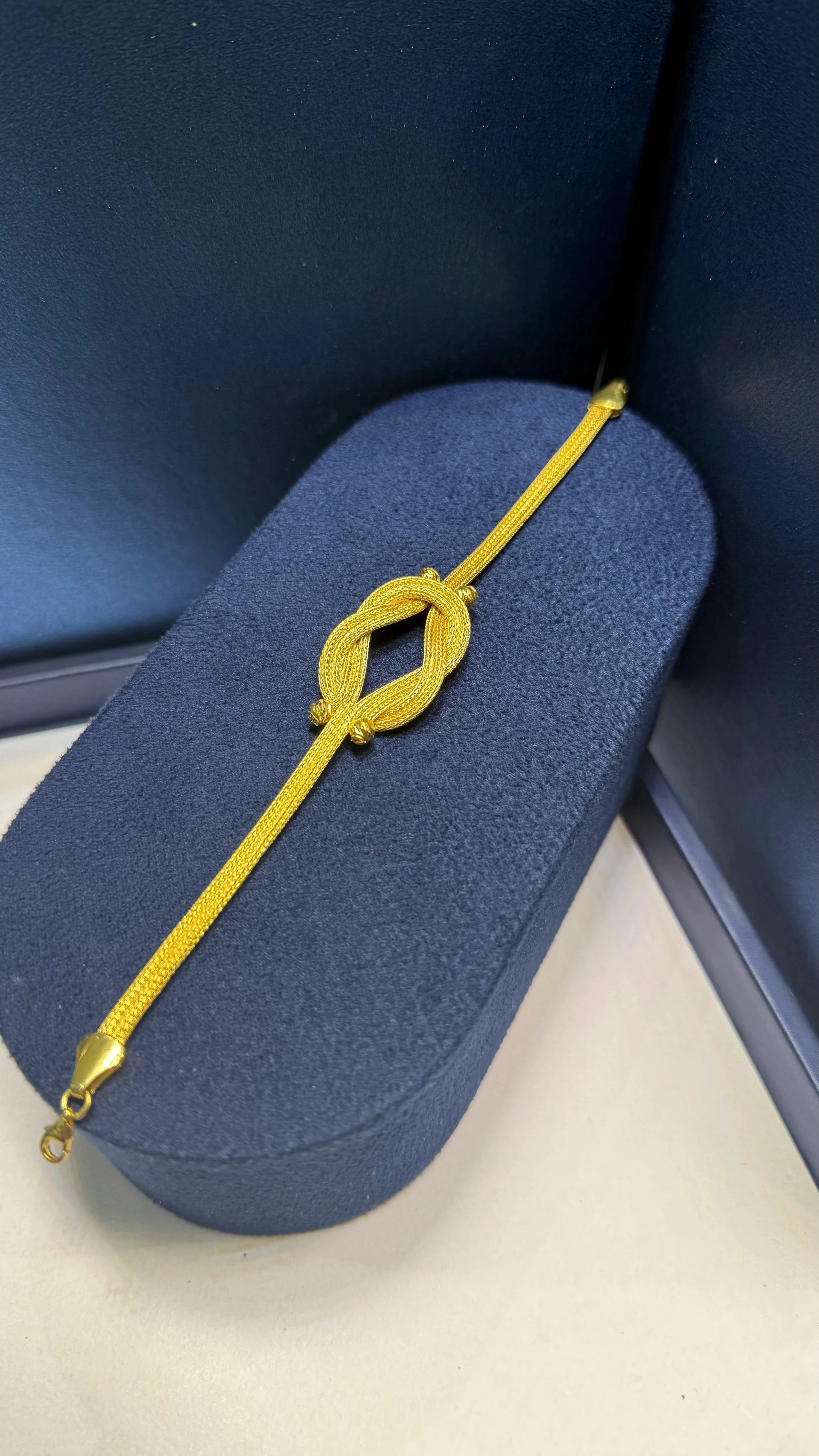 925 Ayar Gümüş Üzeri 22 Ayar Altın Kaplama Hasır Düğüm Model Bileklik