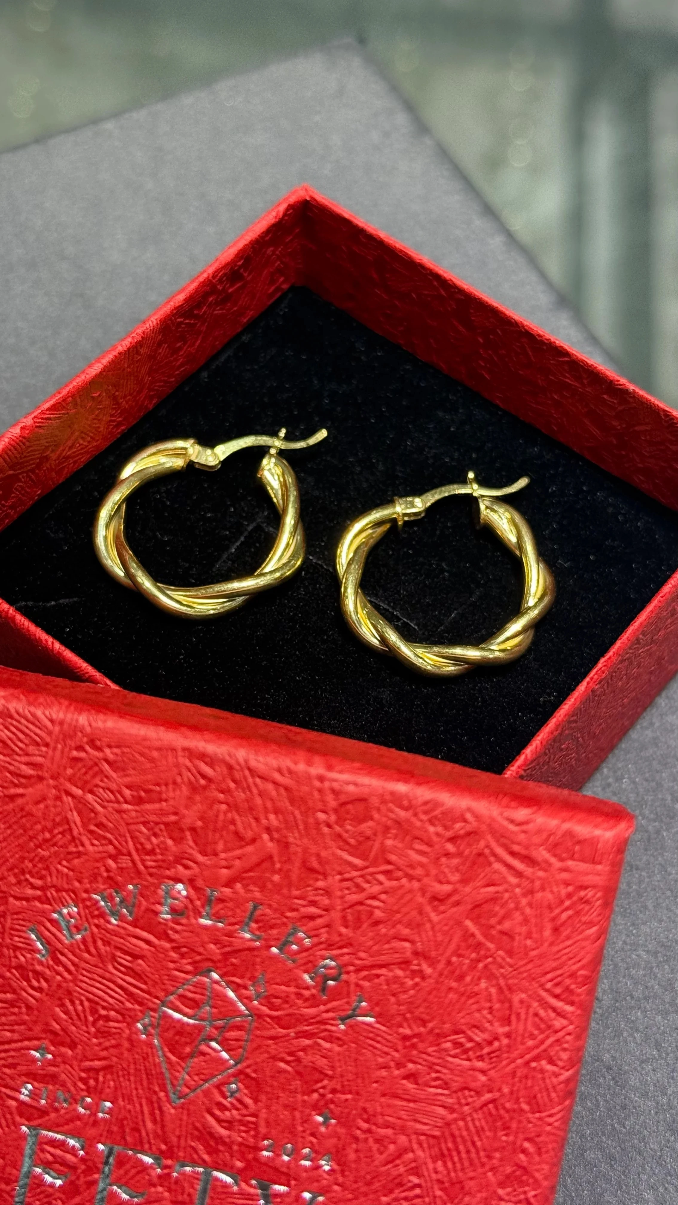 925 Ayar Gümüş Üzeri Altın Kaplama Burgulu Halka Küpe