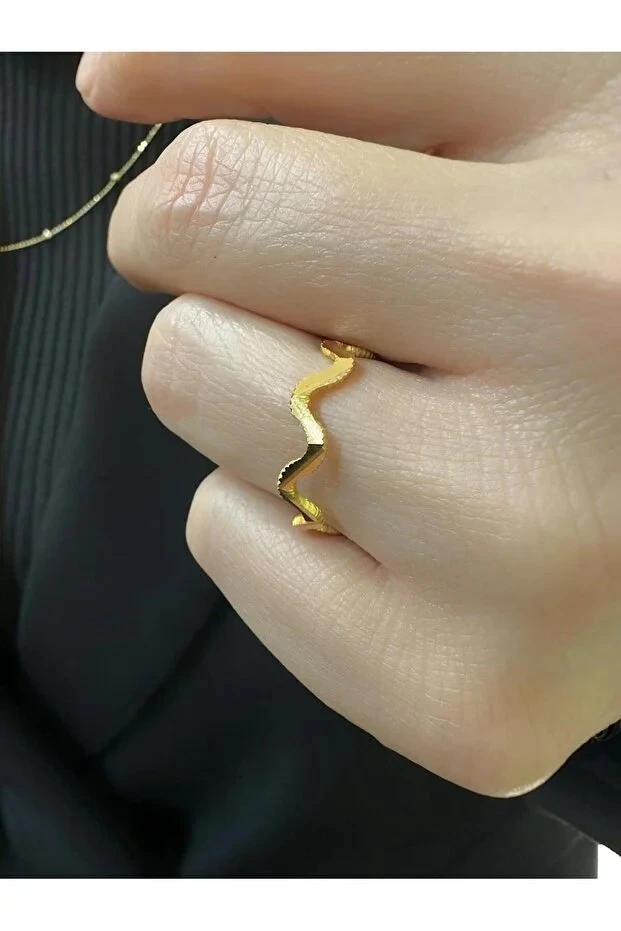 925 Ayar Gümüş Üzerine 22 Ayar Altın Kaplama Zikzak Ajda Yüzük