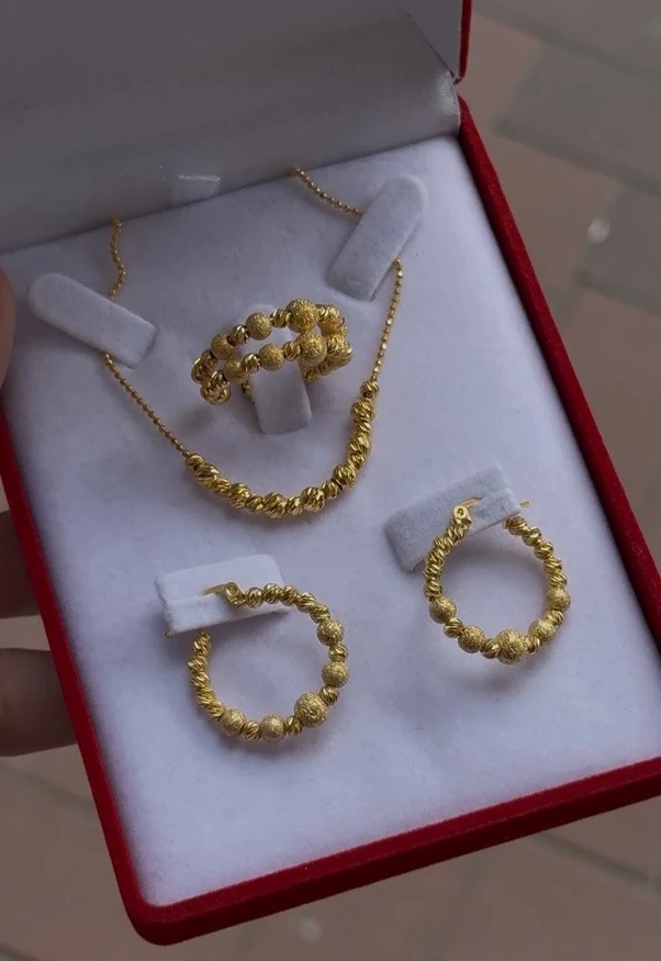 925 Ayar Gümüş Üzeri 22 Ayar Altın Kaplama Dorika Yüzük Kolye Küpe Set