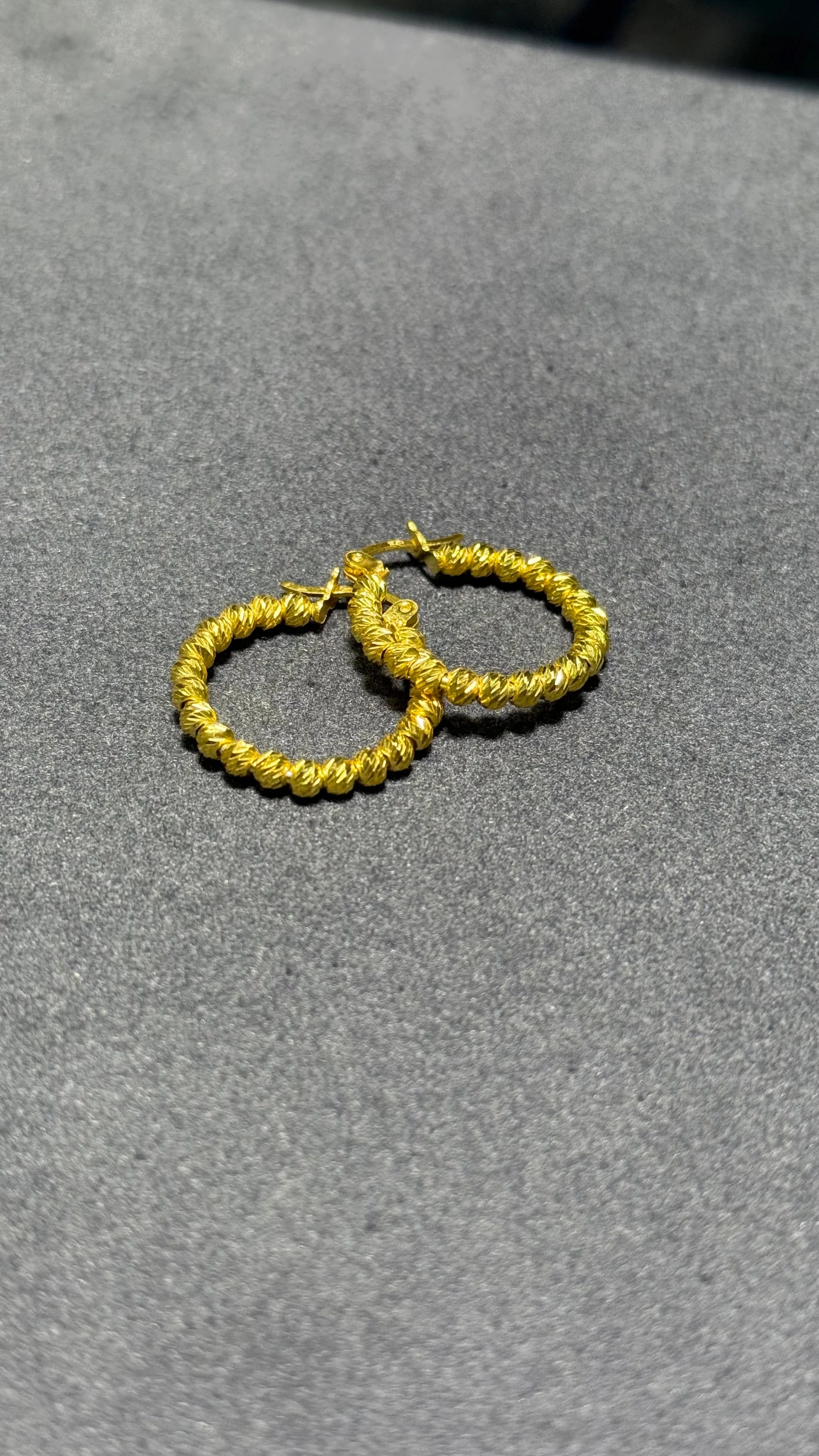 925 Ayar Gümüş Üzeri 22 Ayar Altın Kaplama Düz Dorika Toplu Küpe