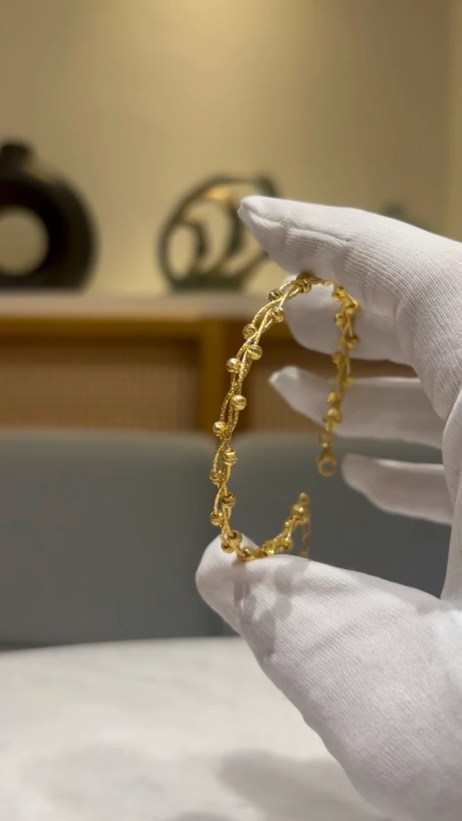 925 Ayar Gümüş Üzeri 22 Ayar Altın Kaplama Dorika Sarmalı Kelepçe