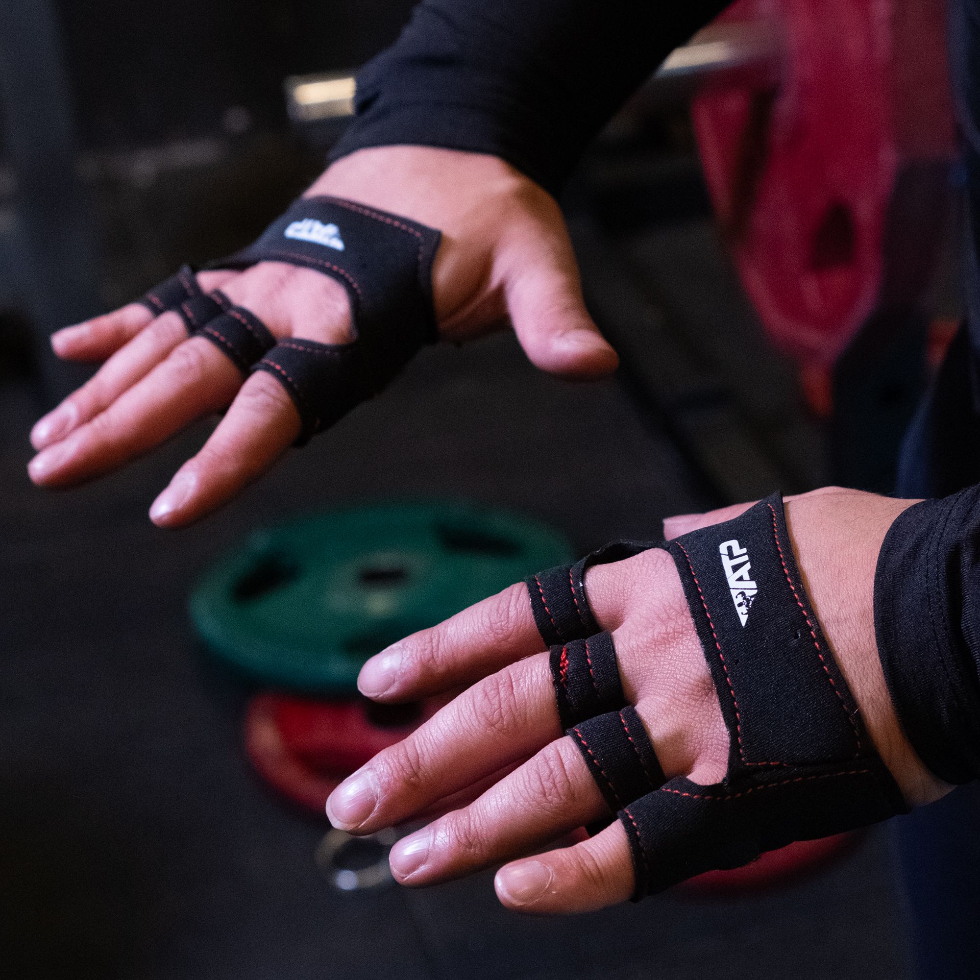 Atp  Iron Hands ( Avuç İçi Eldiven ) [ Kırmızı ]