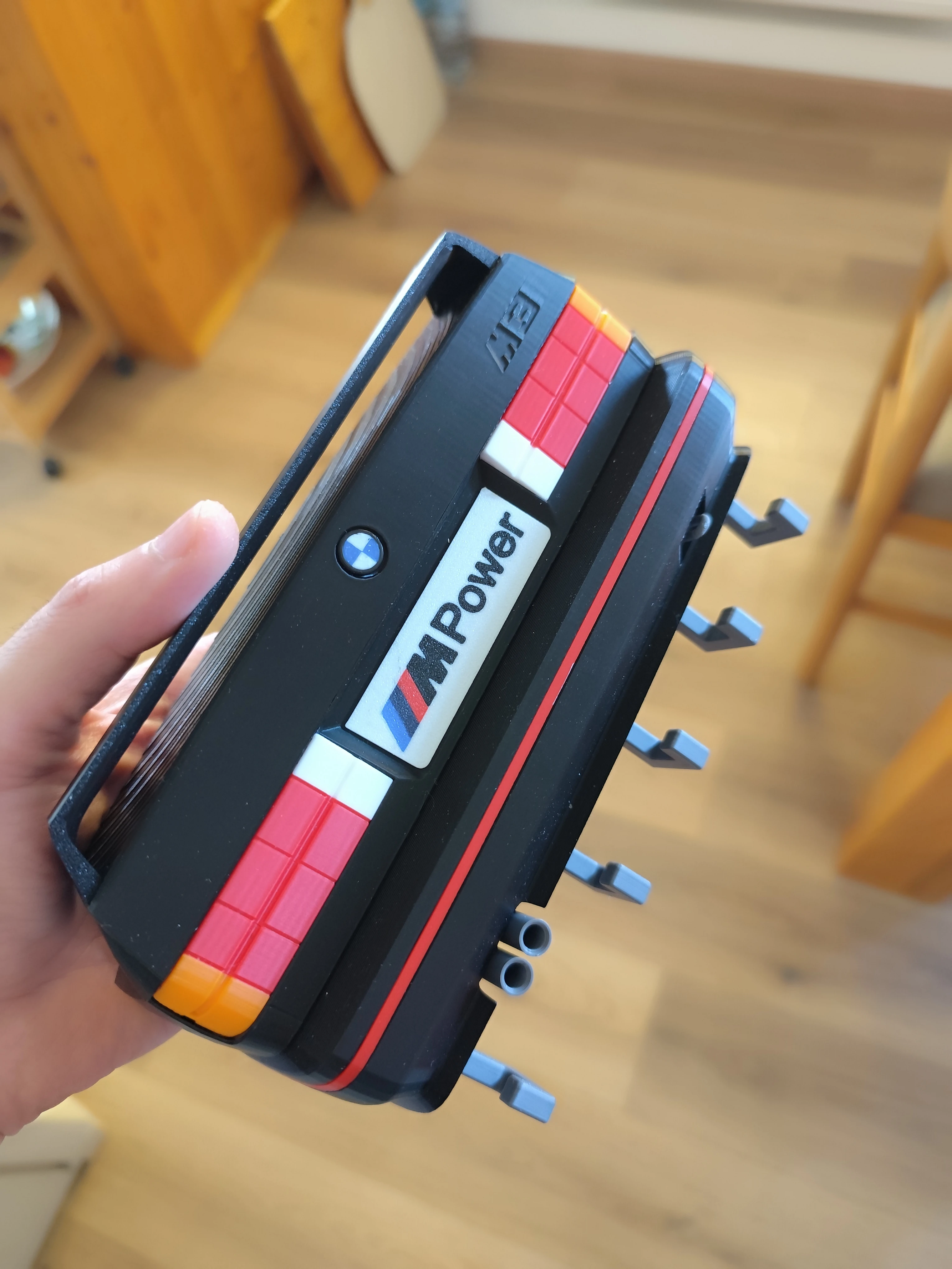 BMW E30 M3 DUVARA MOTAJ ANAHTARLIK