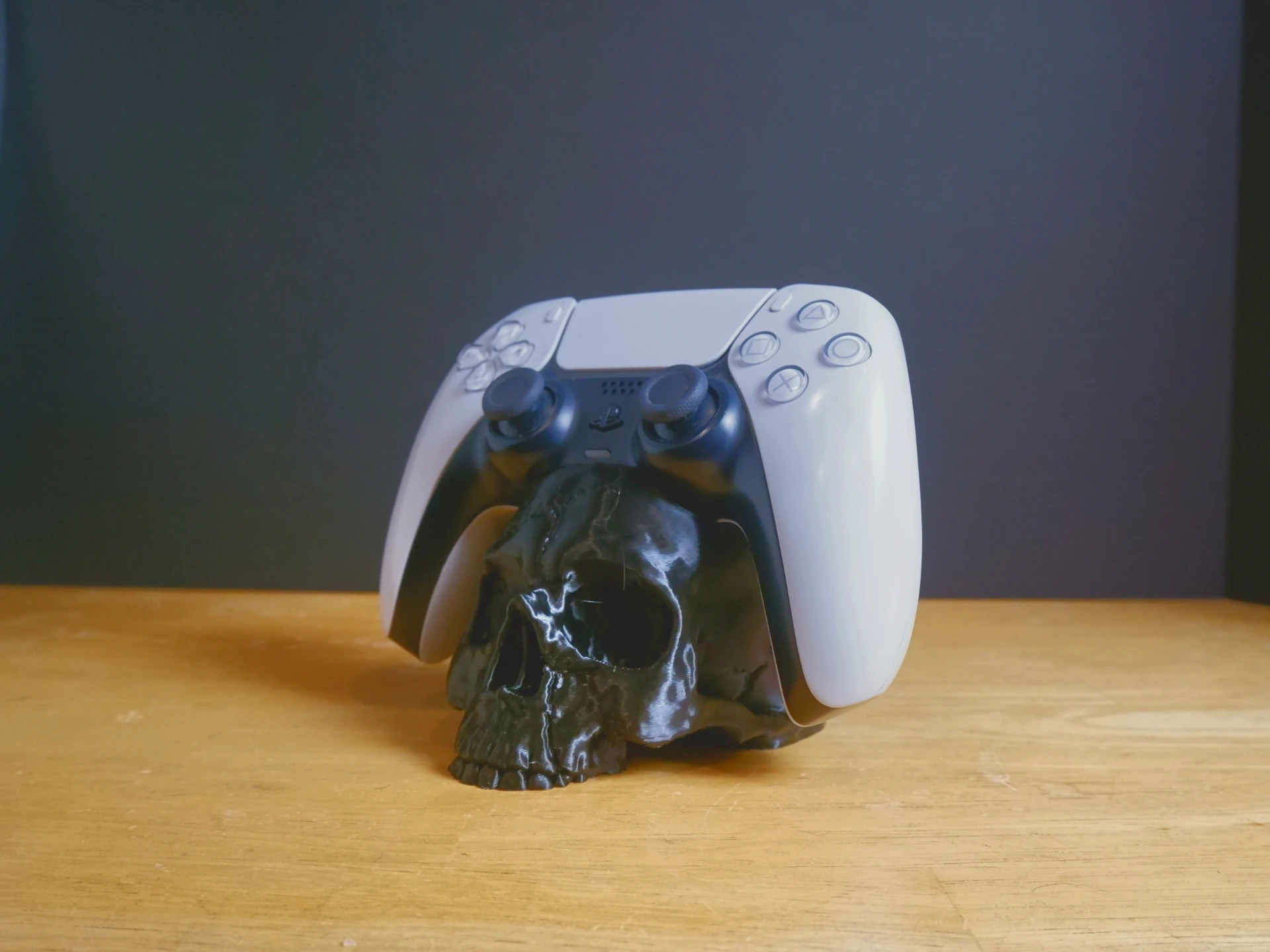 KURU KAFA PS5 KOL STANDI