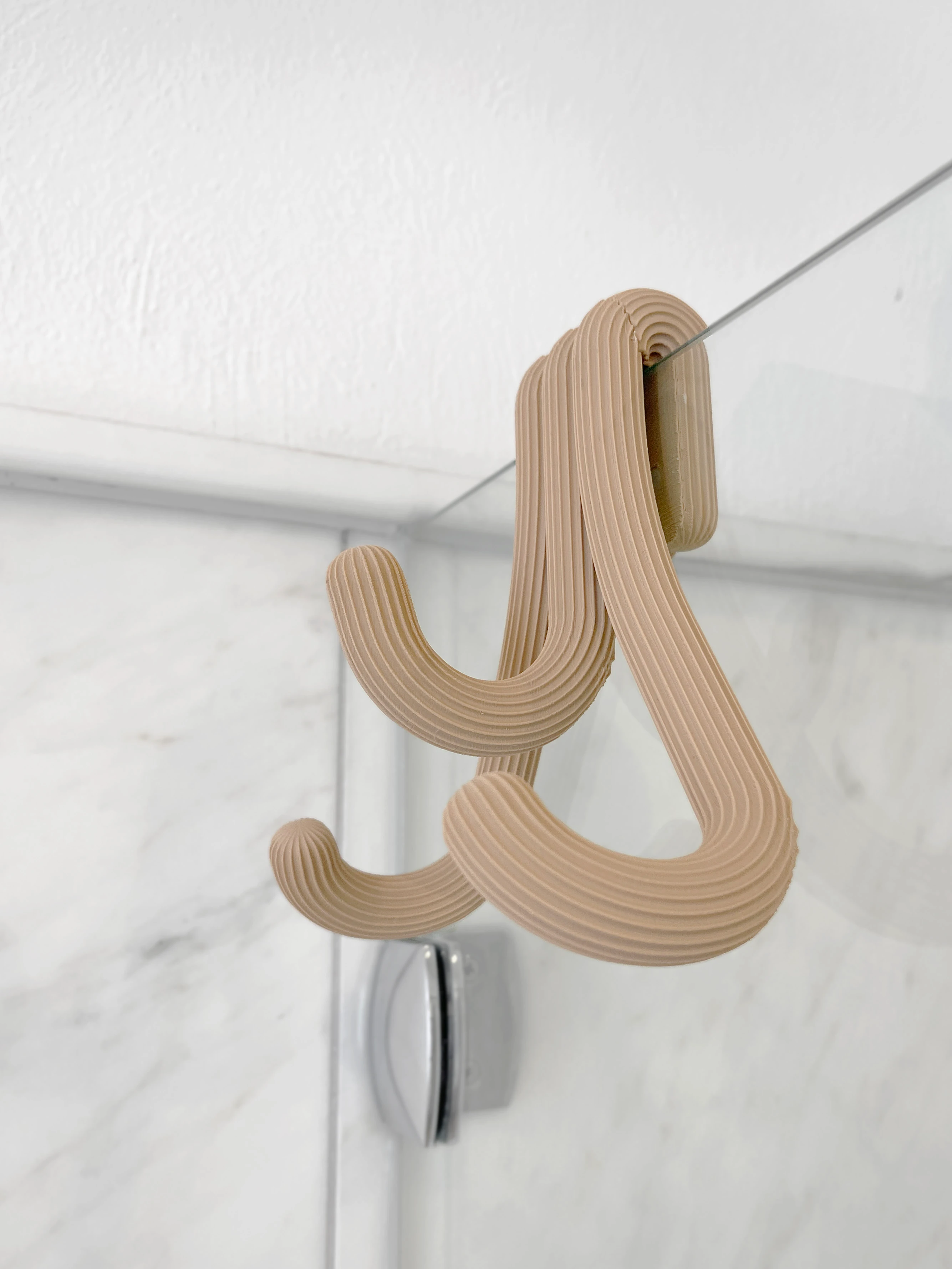 CAM DUŞAKABİN ASKILIĞI