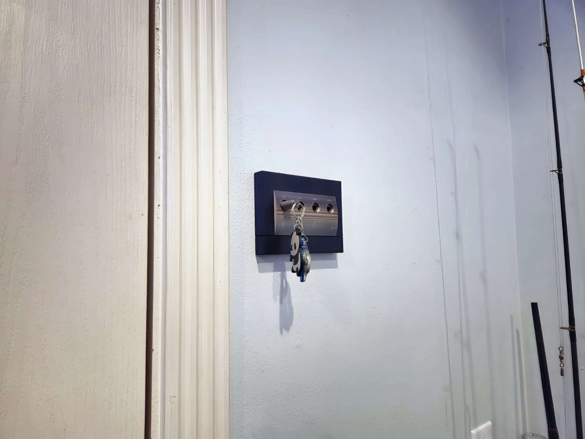 KASET DUVARA MONTAJ ANAHTARLIK