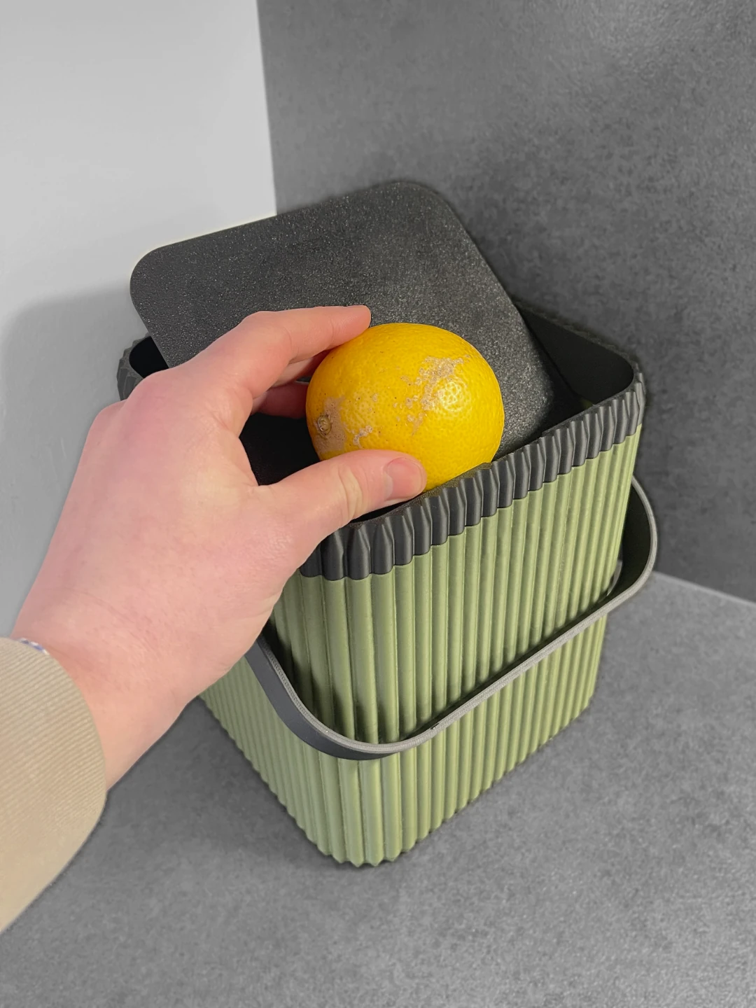 TEZGAH ÜSTÜ ÇÖP KOVASI 