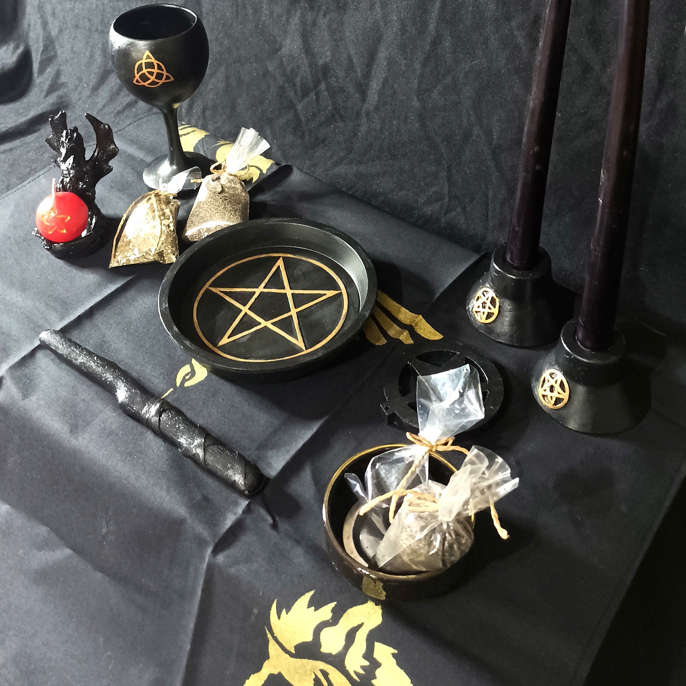Caduceus & Dragons Black Gold 