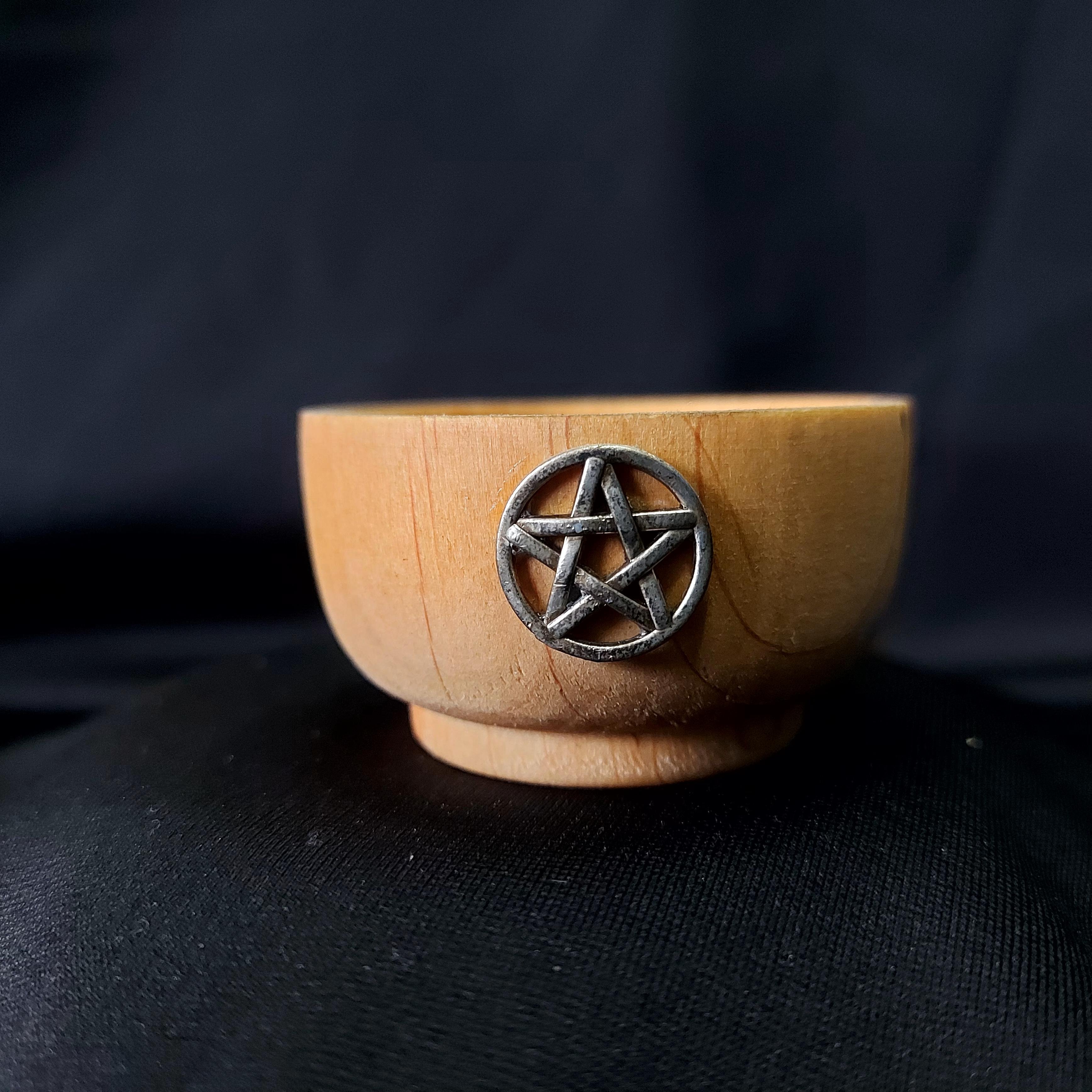 Bambu Mini Altar Kasesi Metal Pentagramlı