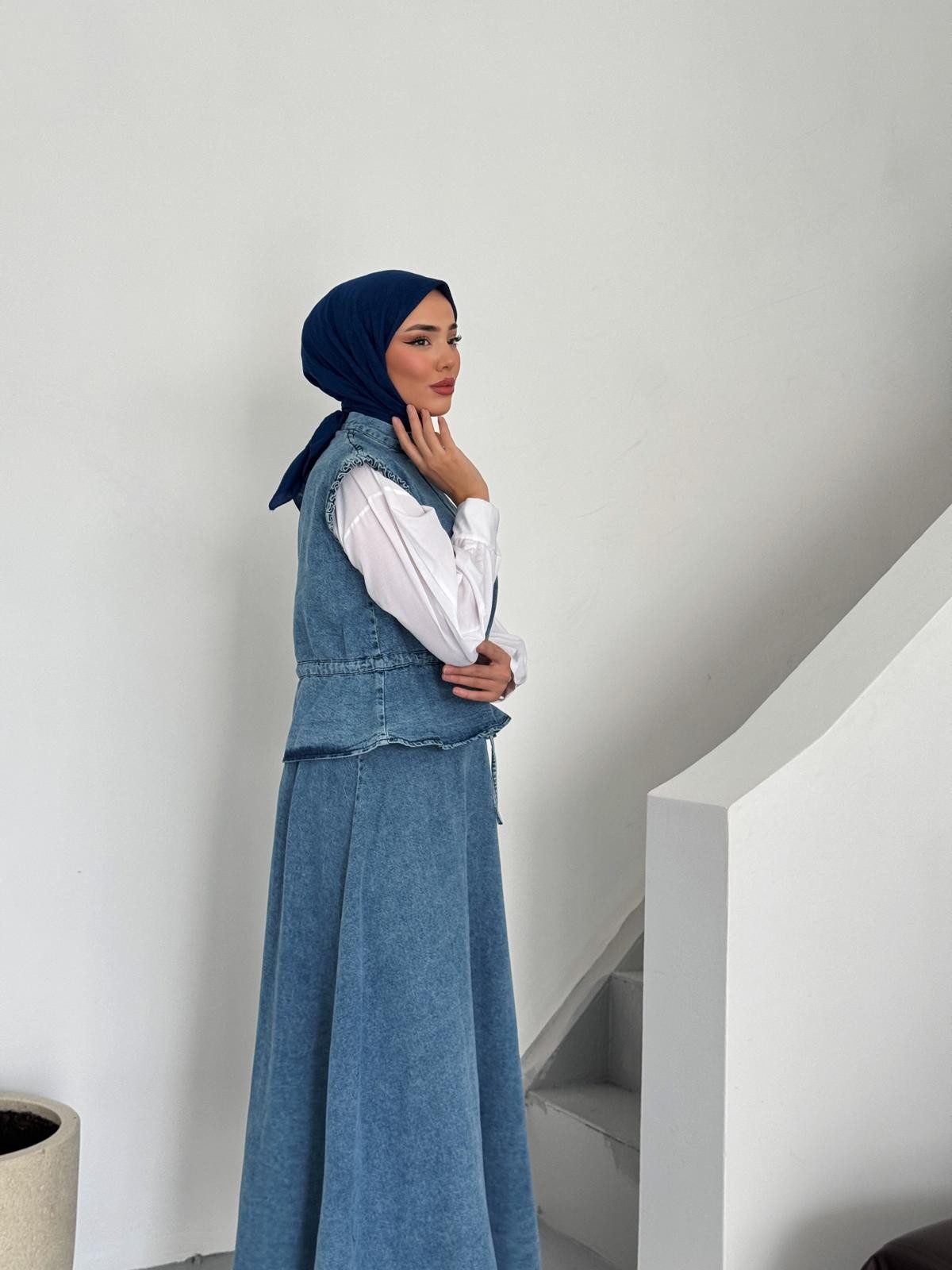 Denim yelekli etek takım