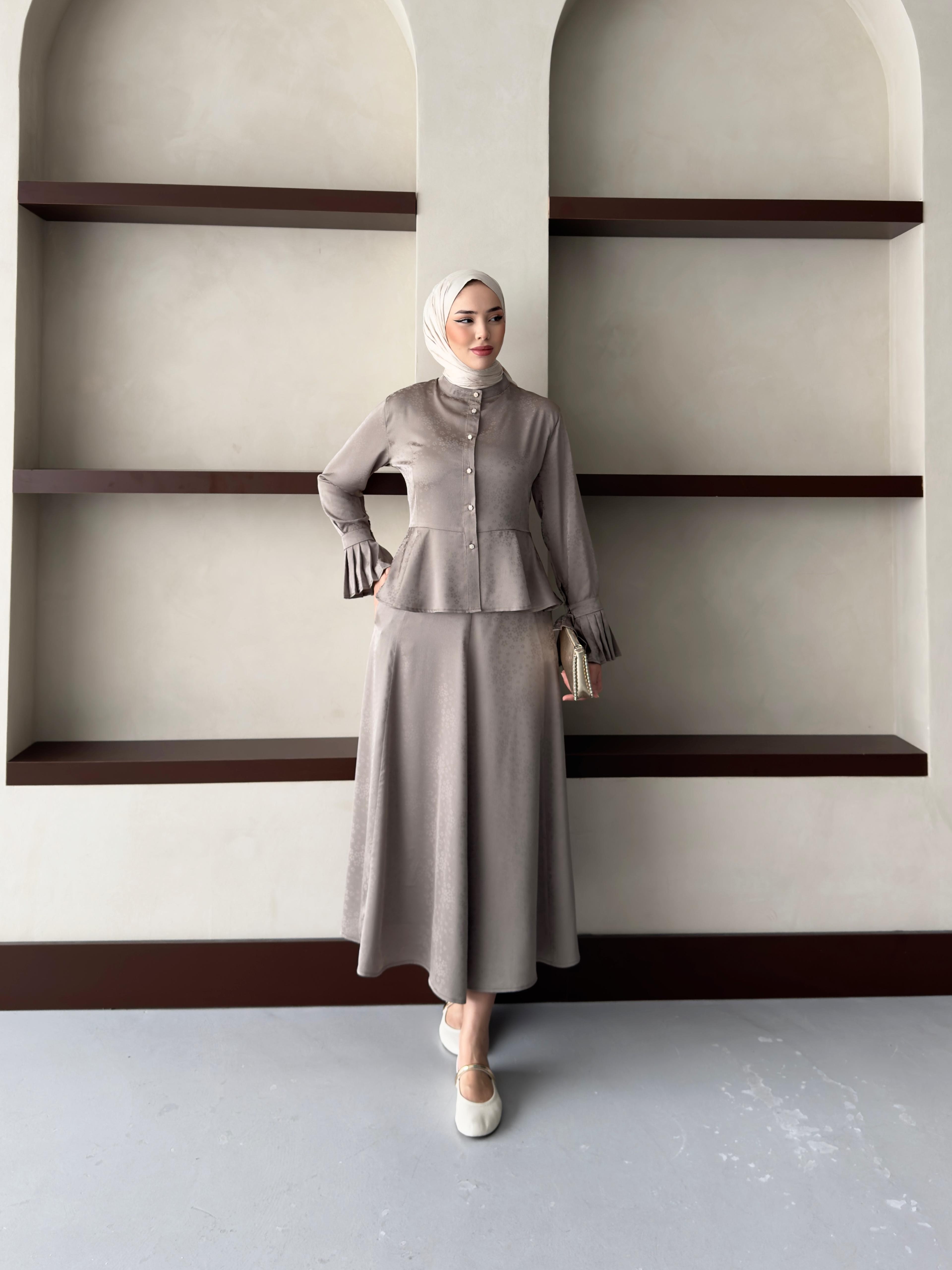 MİLA JAKAR DESENLİ GRİ TAKIM