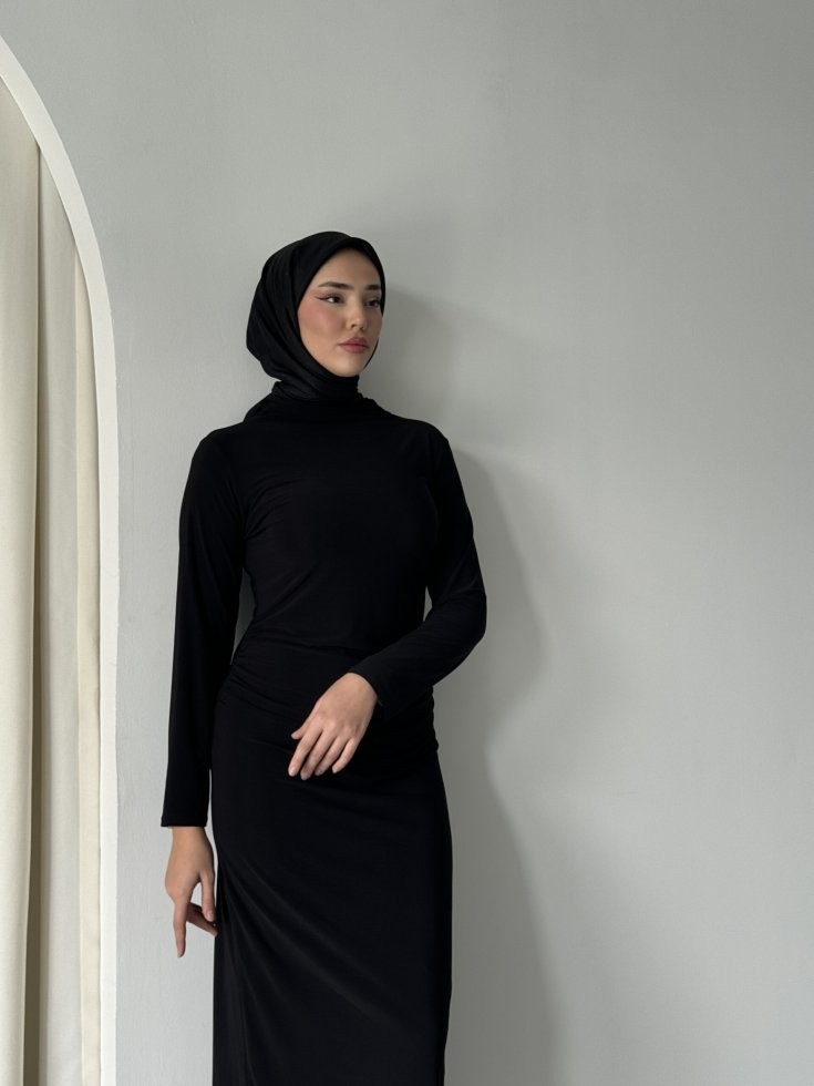 Yan drape detaylı elbise
