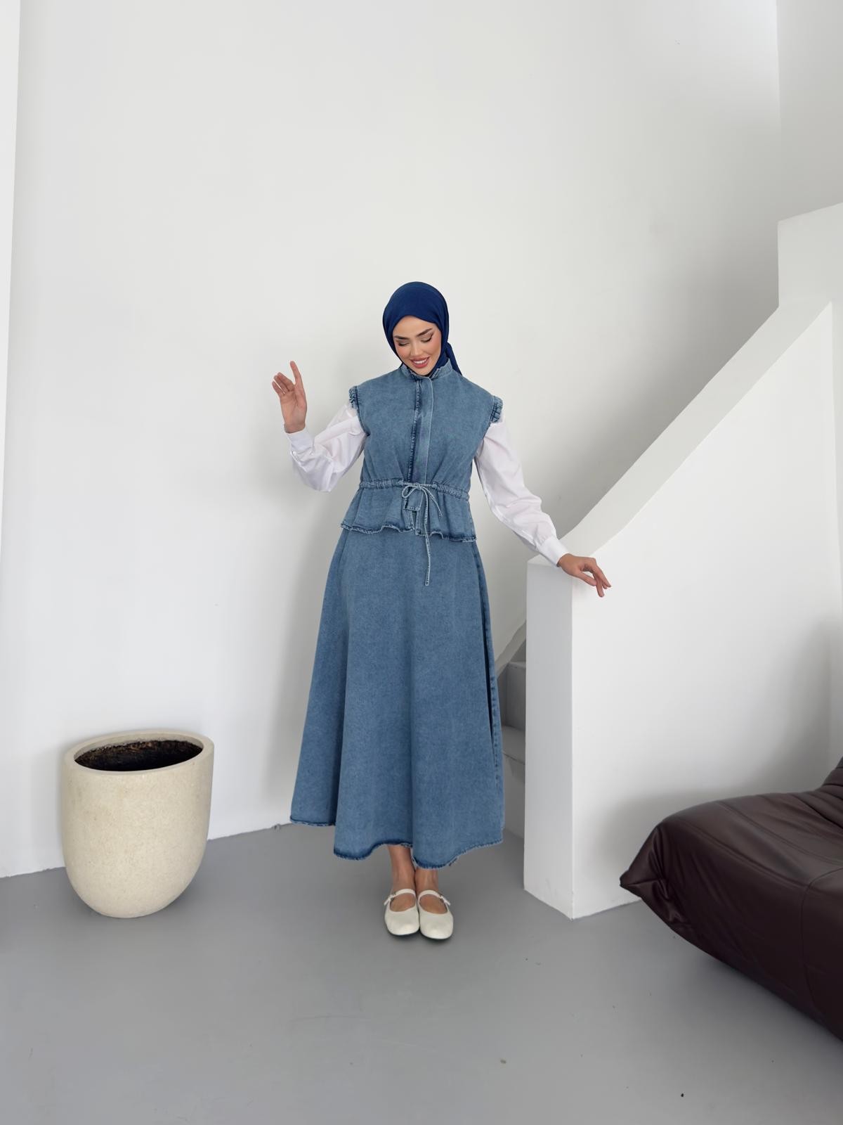 Denim yelekli etek takım