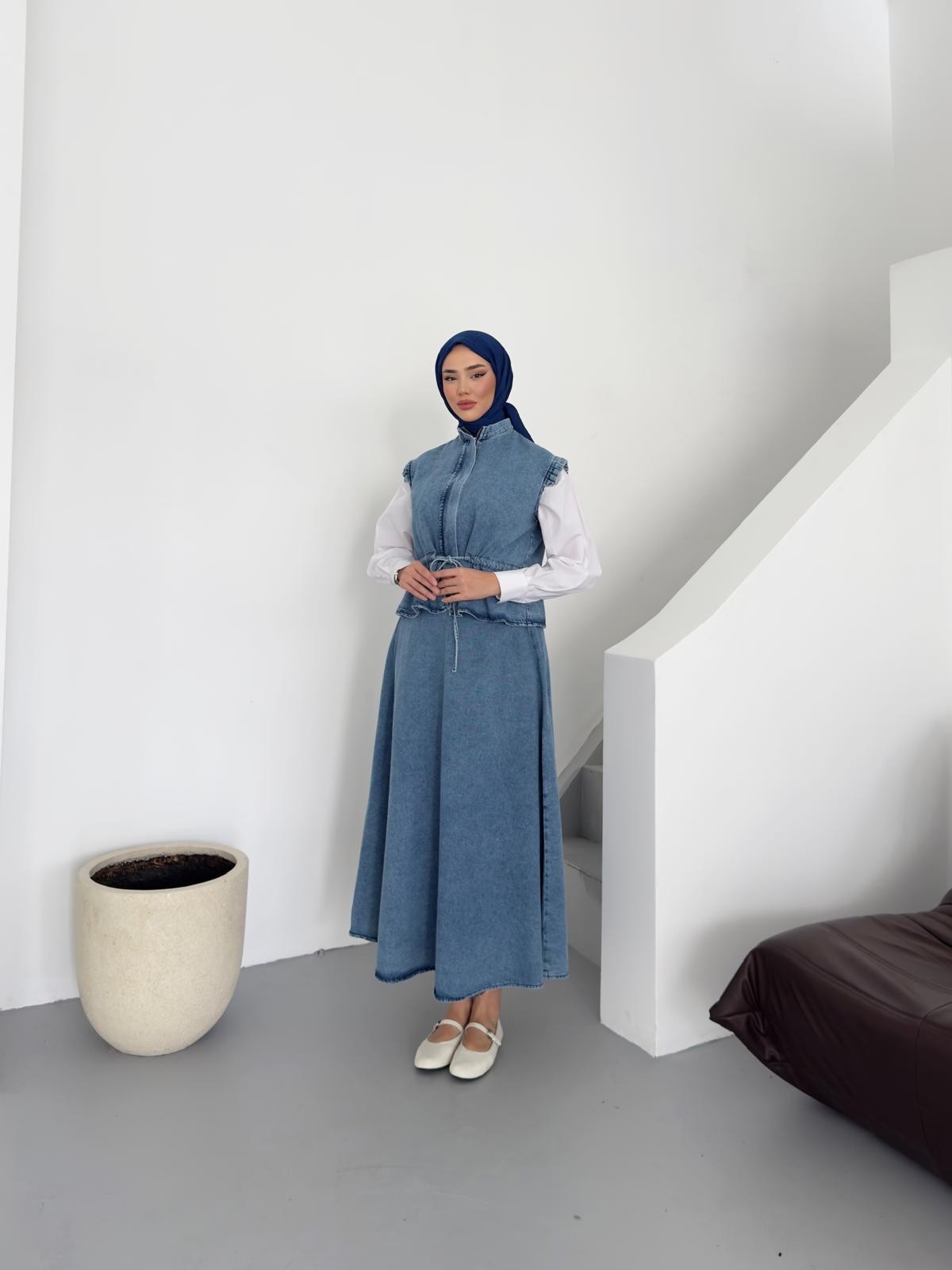Denim yelekli etek takım