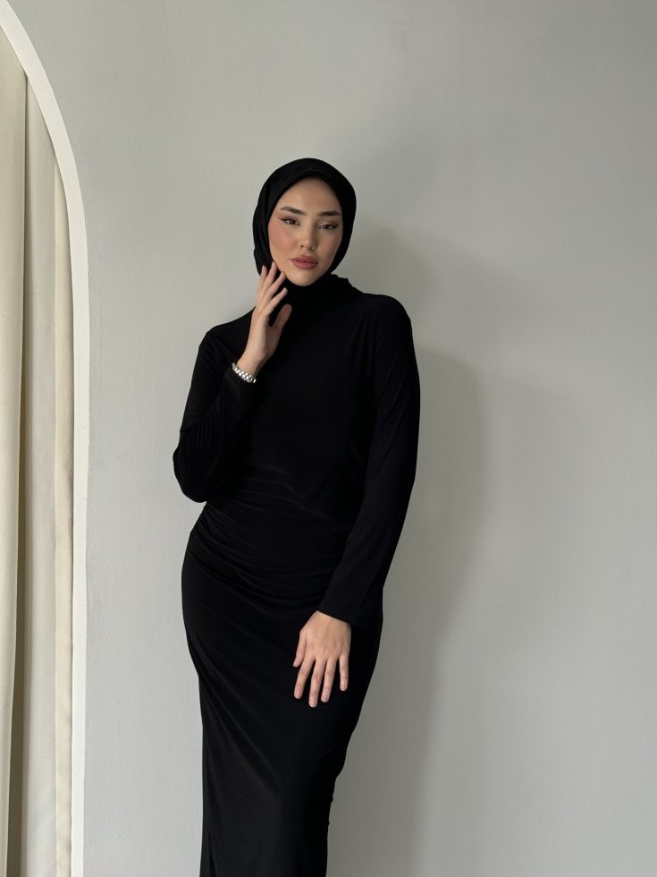 Yan drape detaylı elbise
