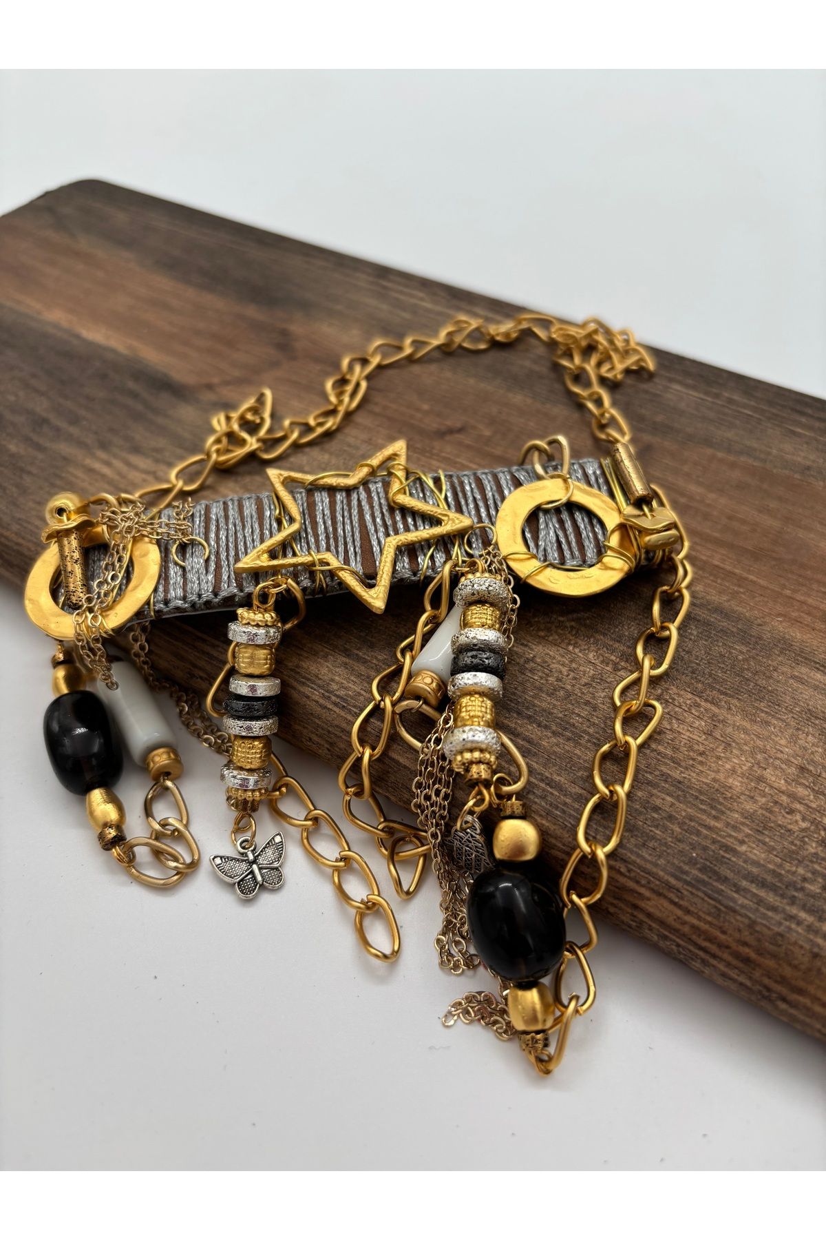 Gri Altın Yıldızlı Kolye