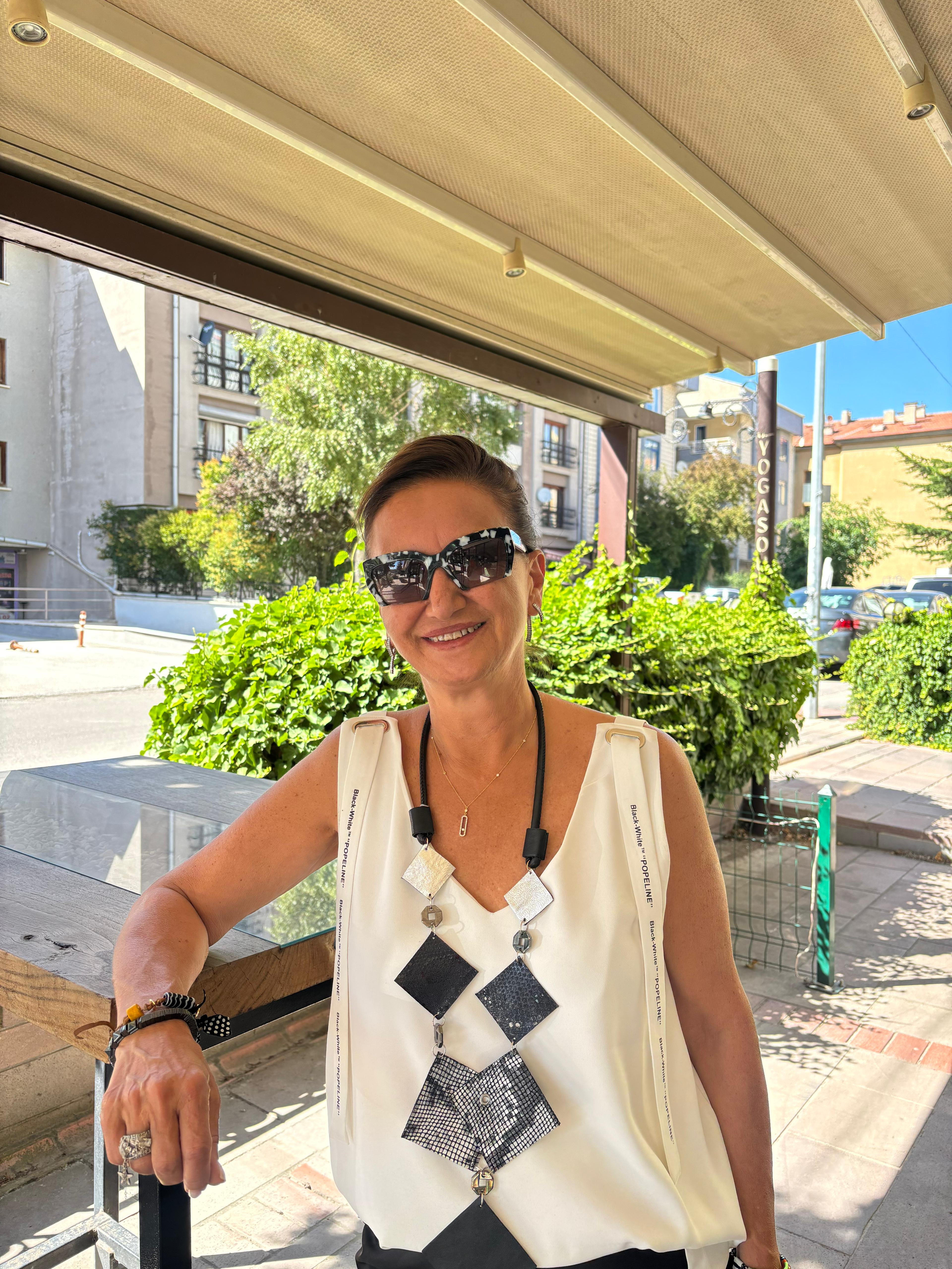 Karo Uzun Deri Kolye