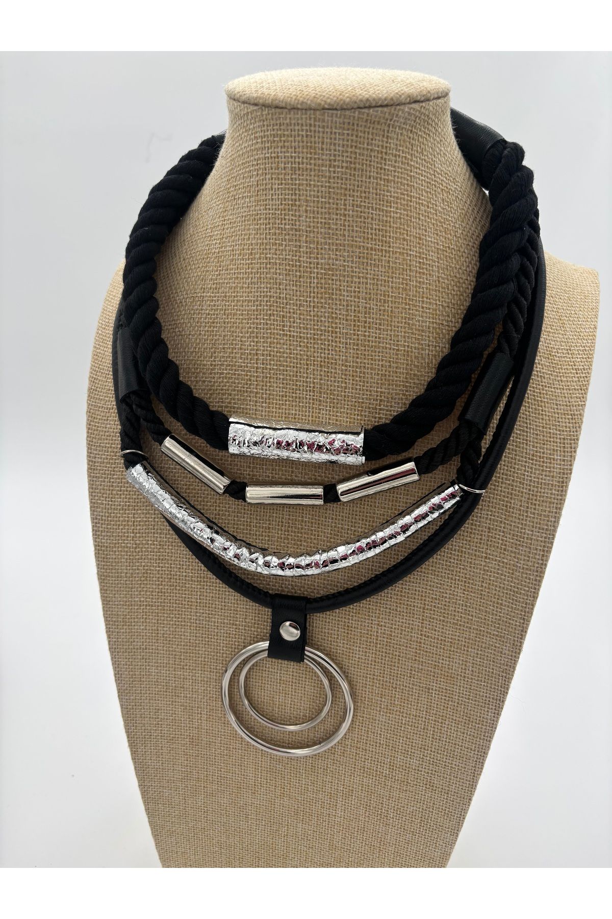 Parlak Derili Halat Kolye