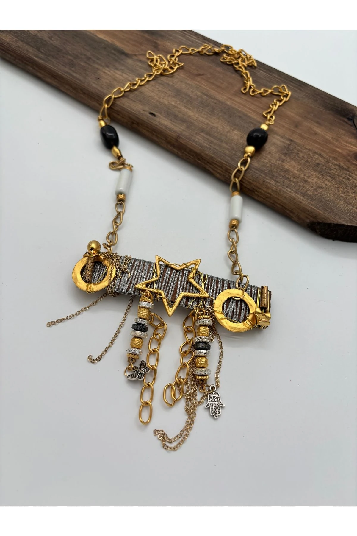 Gri Altın Yıldızlı Kolye