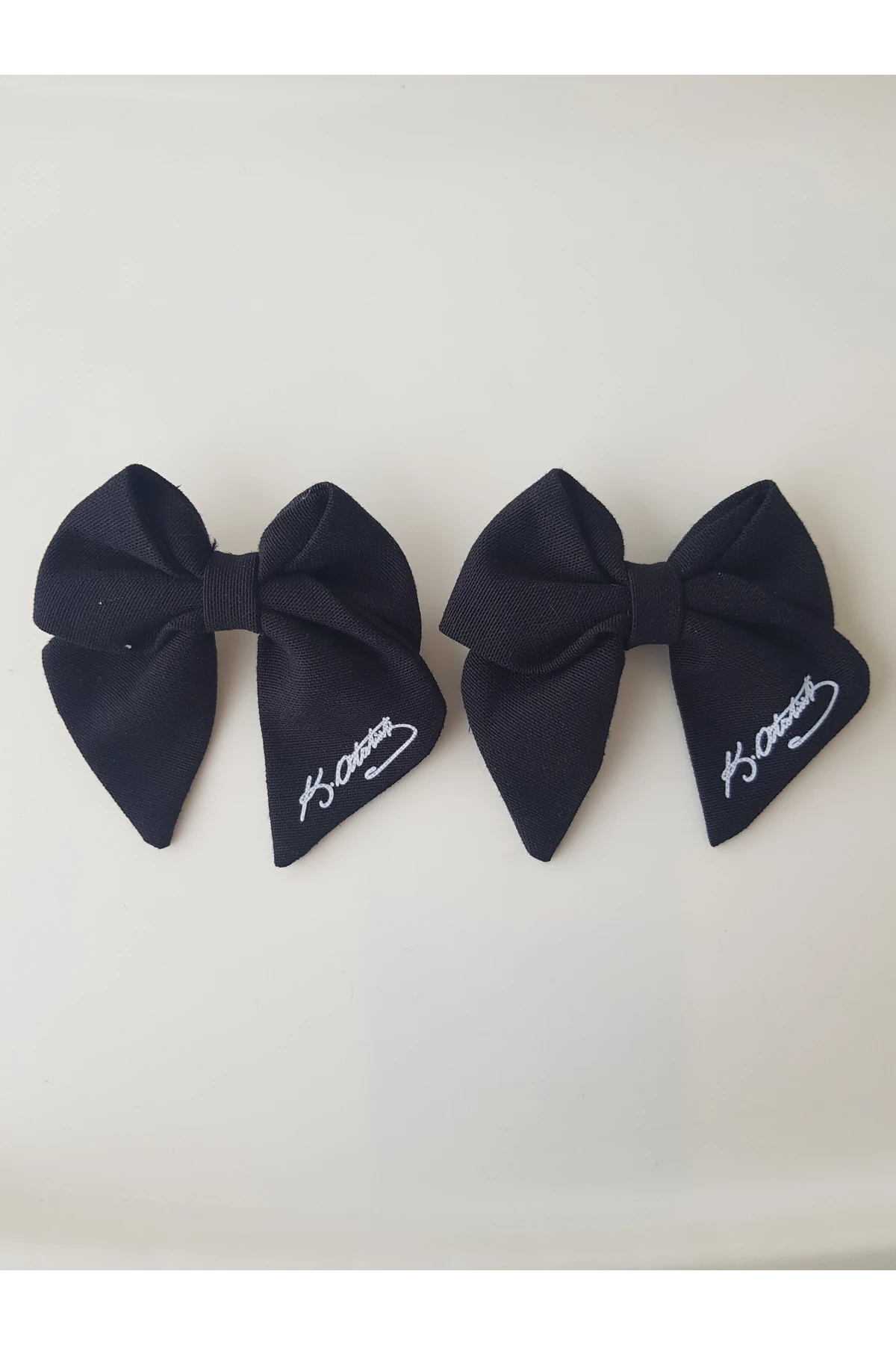 ATATÜRK İMZALI SİYAH ÇİFTLİ FİYONK TOKA